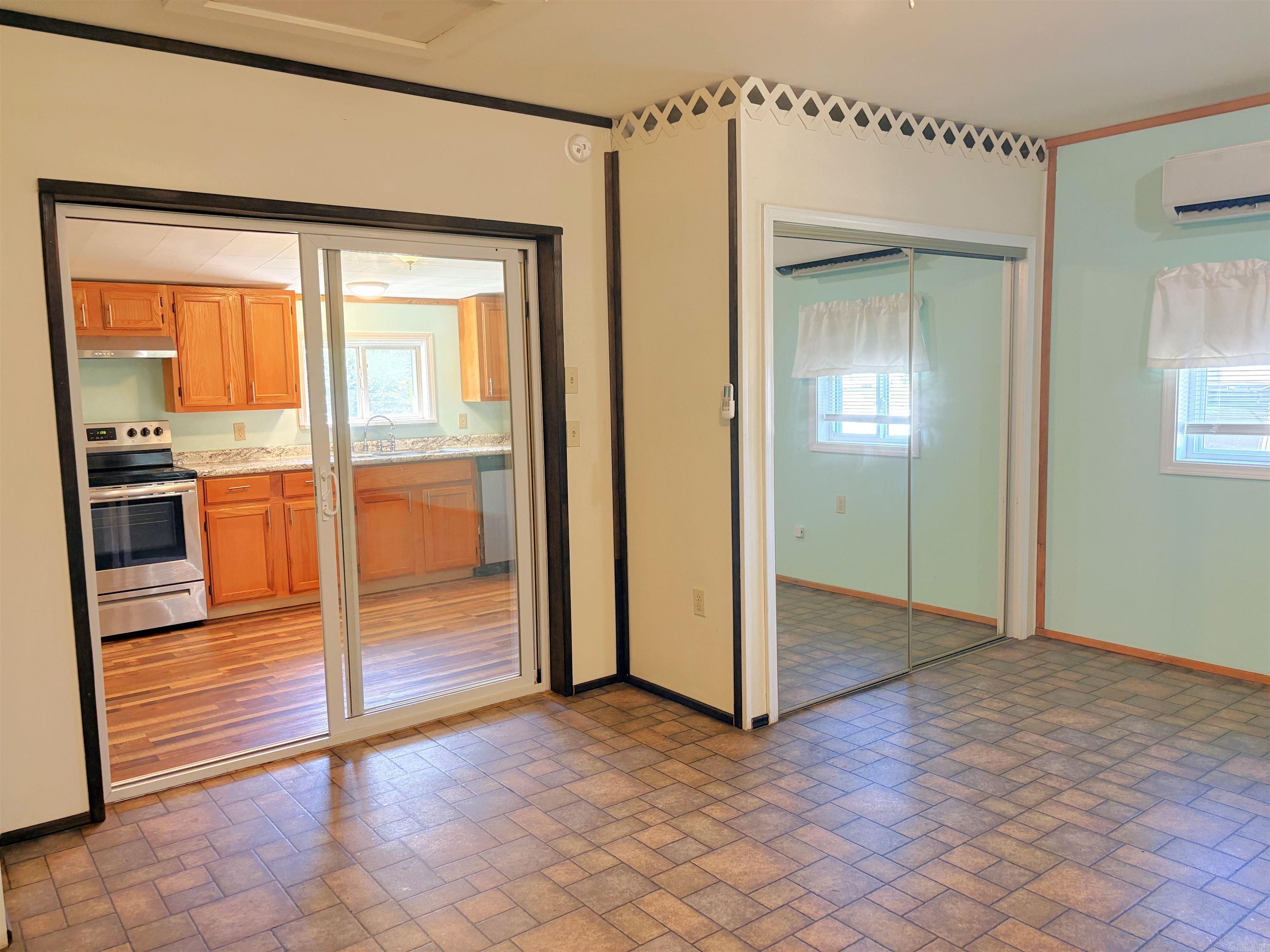 7436 Edgemont Road Property Photo 6