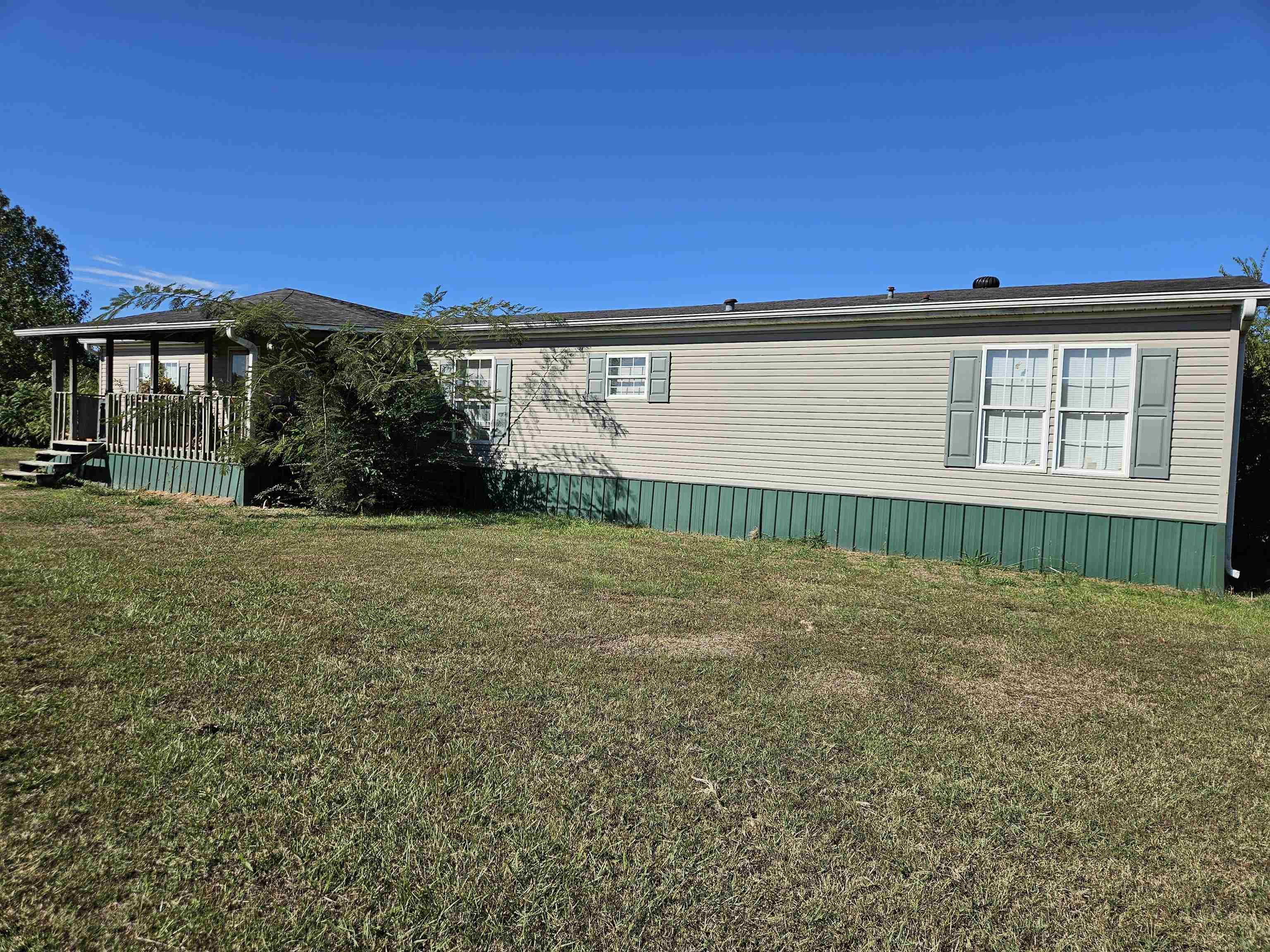 135 Apple Blossom Ln Property Photo 16