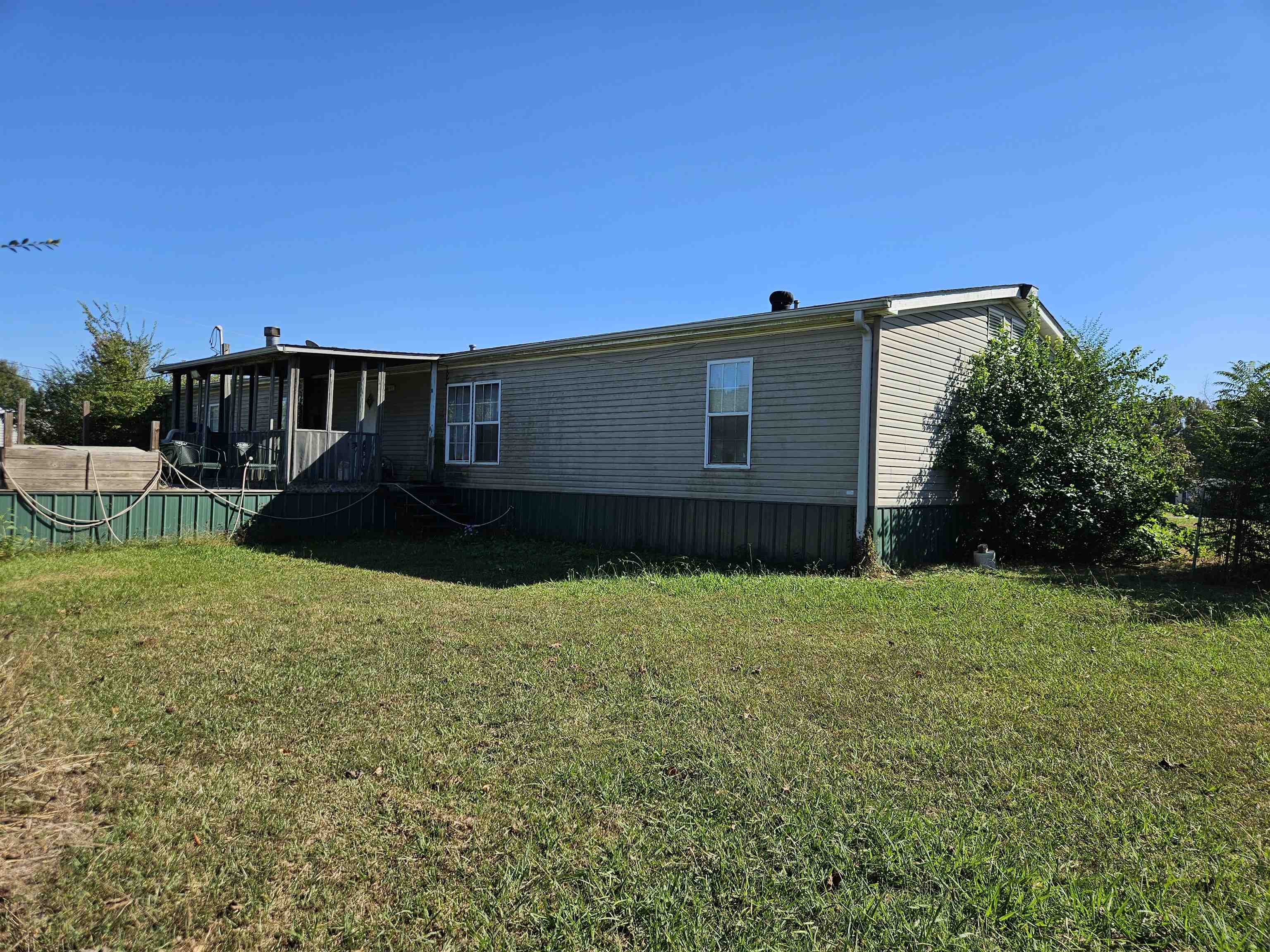 135 Apple Blossom Ln Property Photo 18