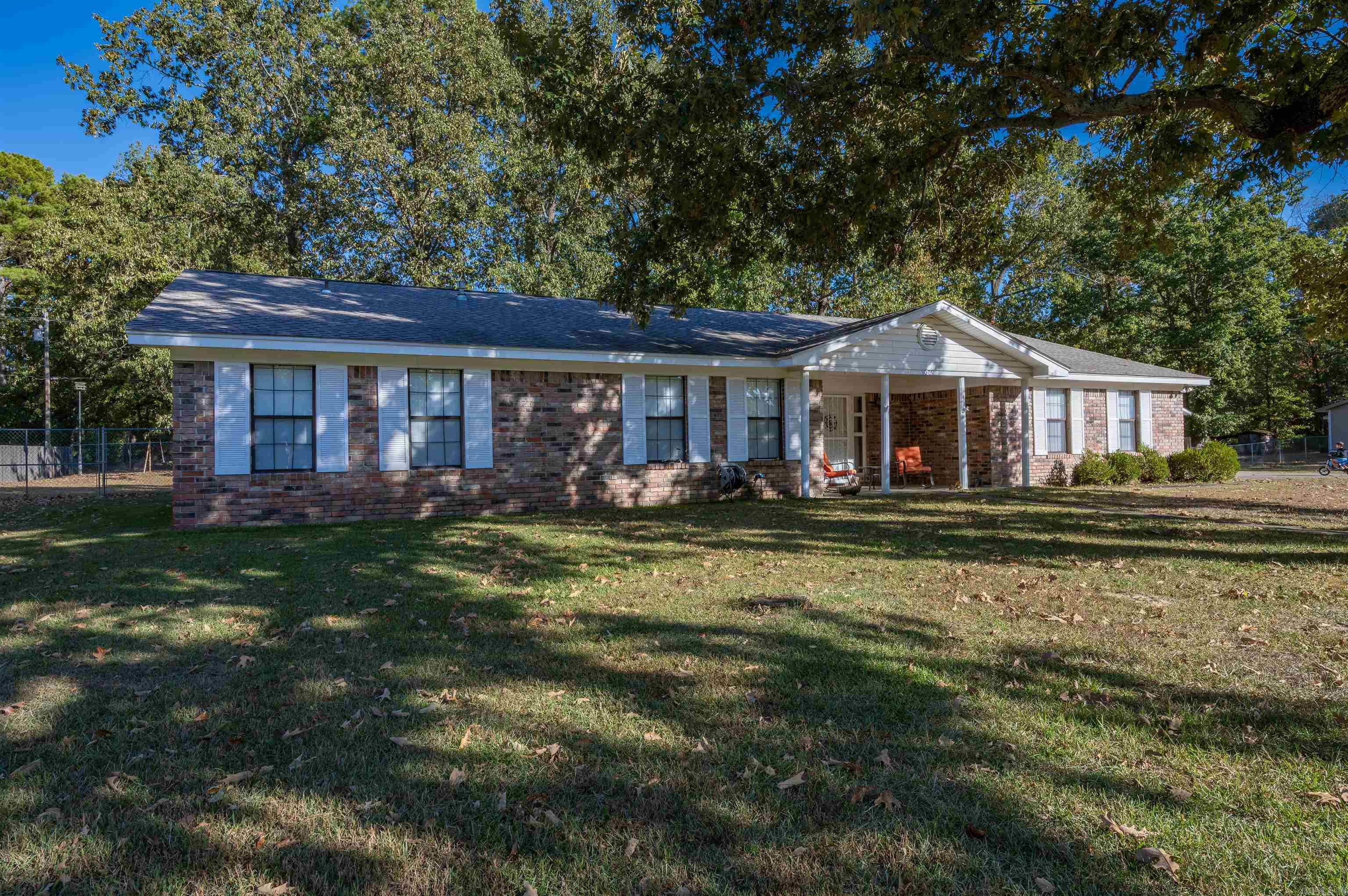 1001 Cara Jane Dr Property Photo 2