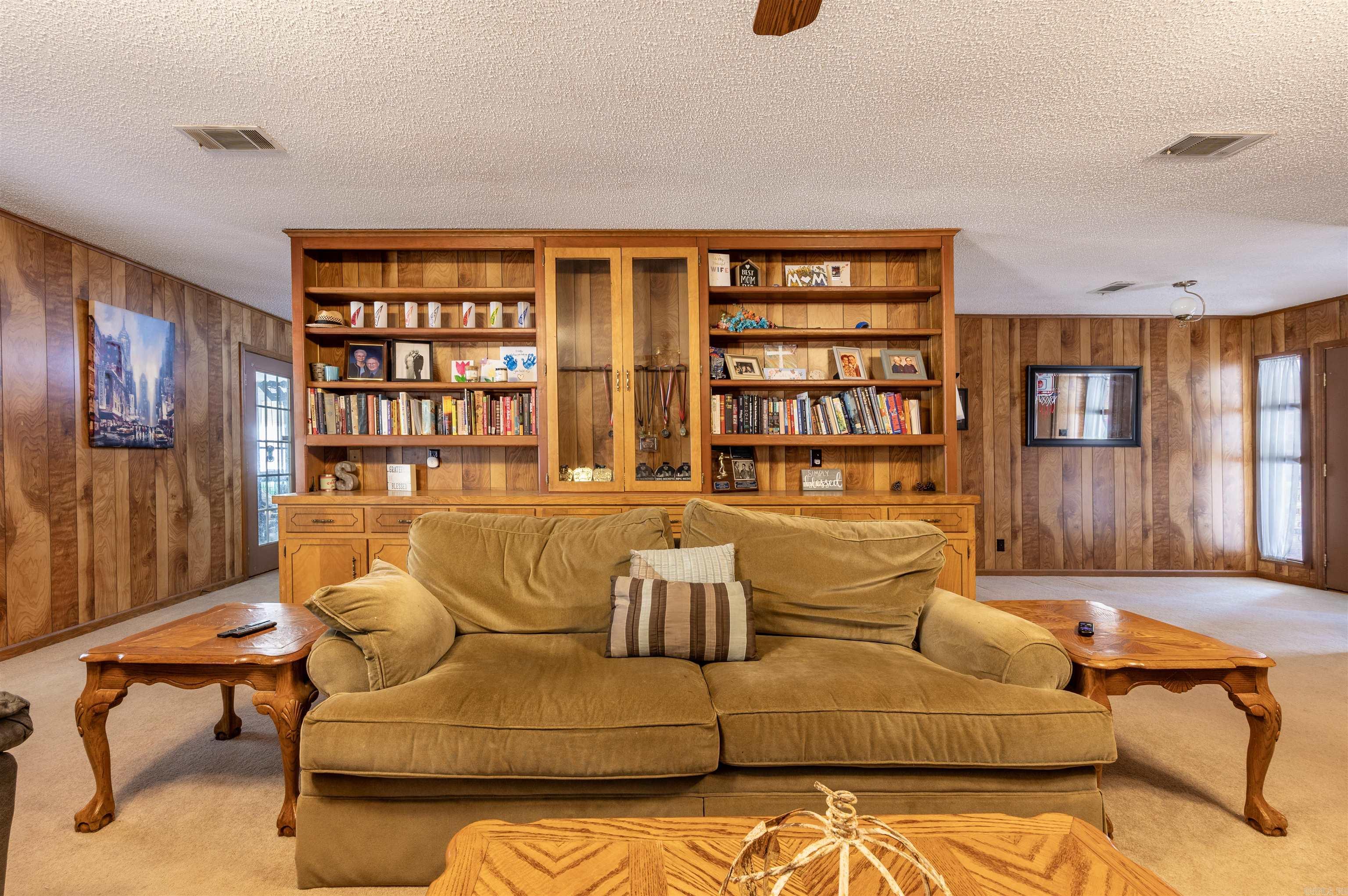 1001 Cara Jane Dr Property Photo 9