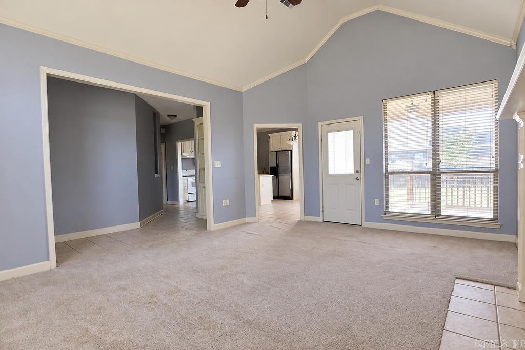 6016 Base Meadows Dr Property Photo 7