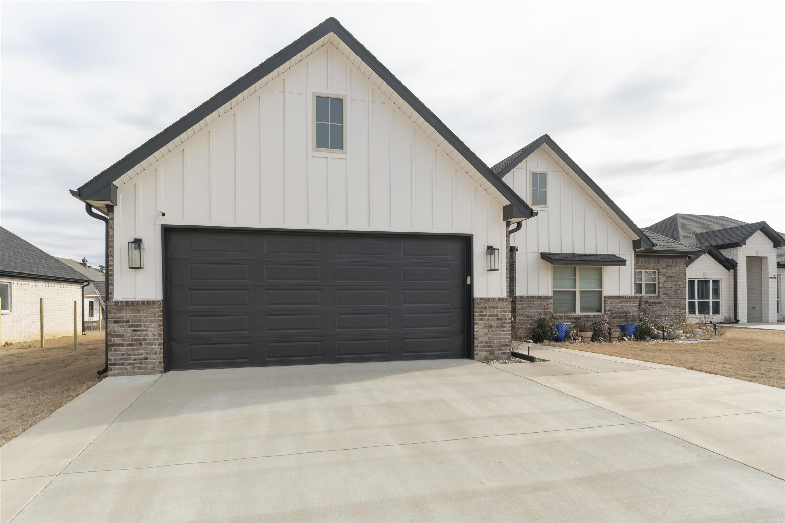 115 Corniche Lane Property Photo 3