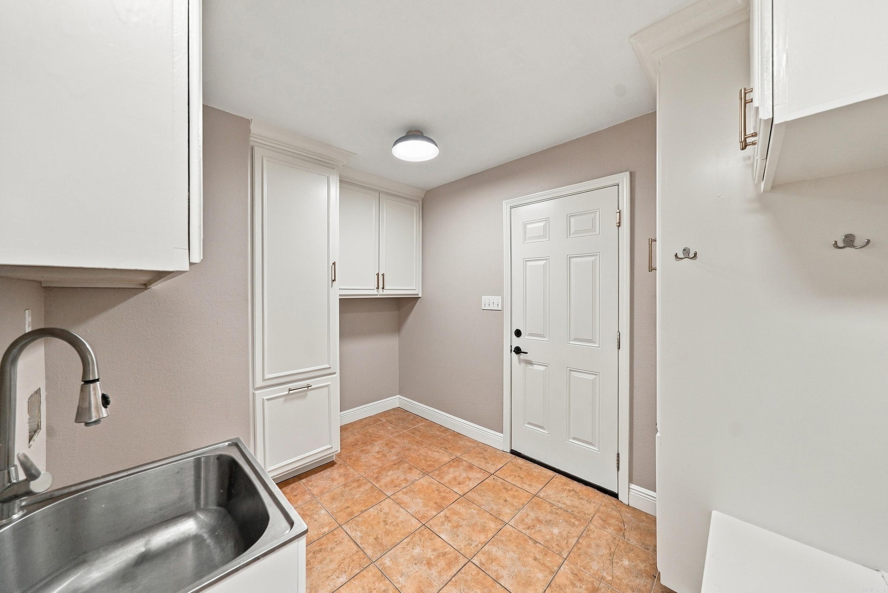 7414 Palm Beach Ave Property Photo 22