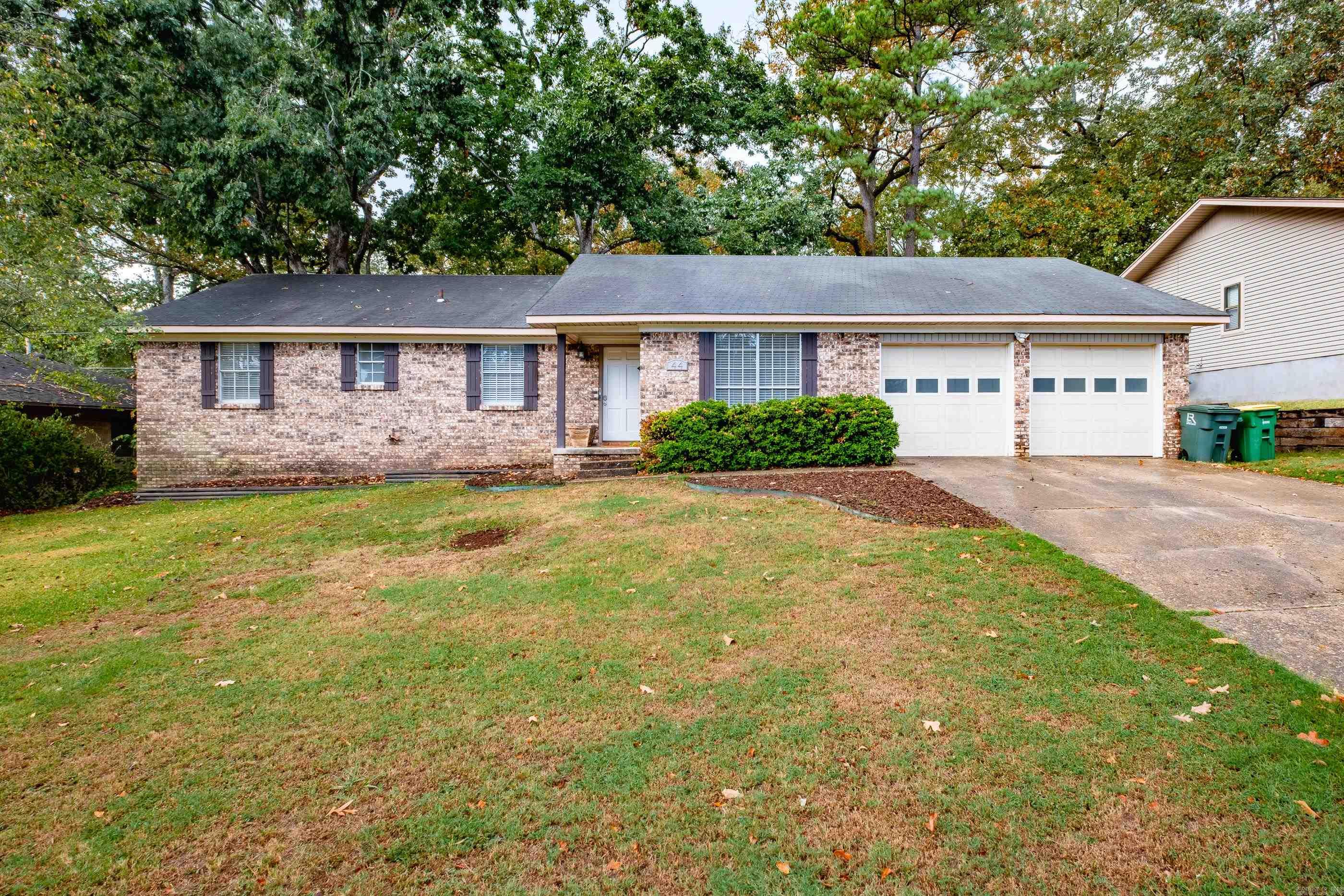 44 Bradford Drive Property Photo 1