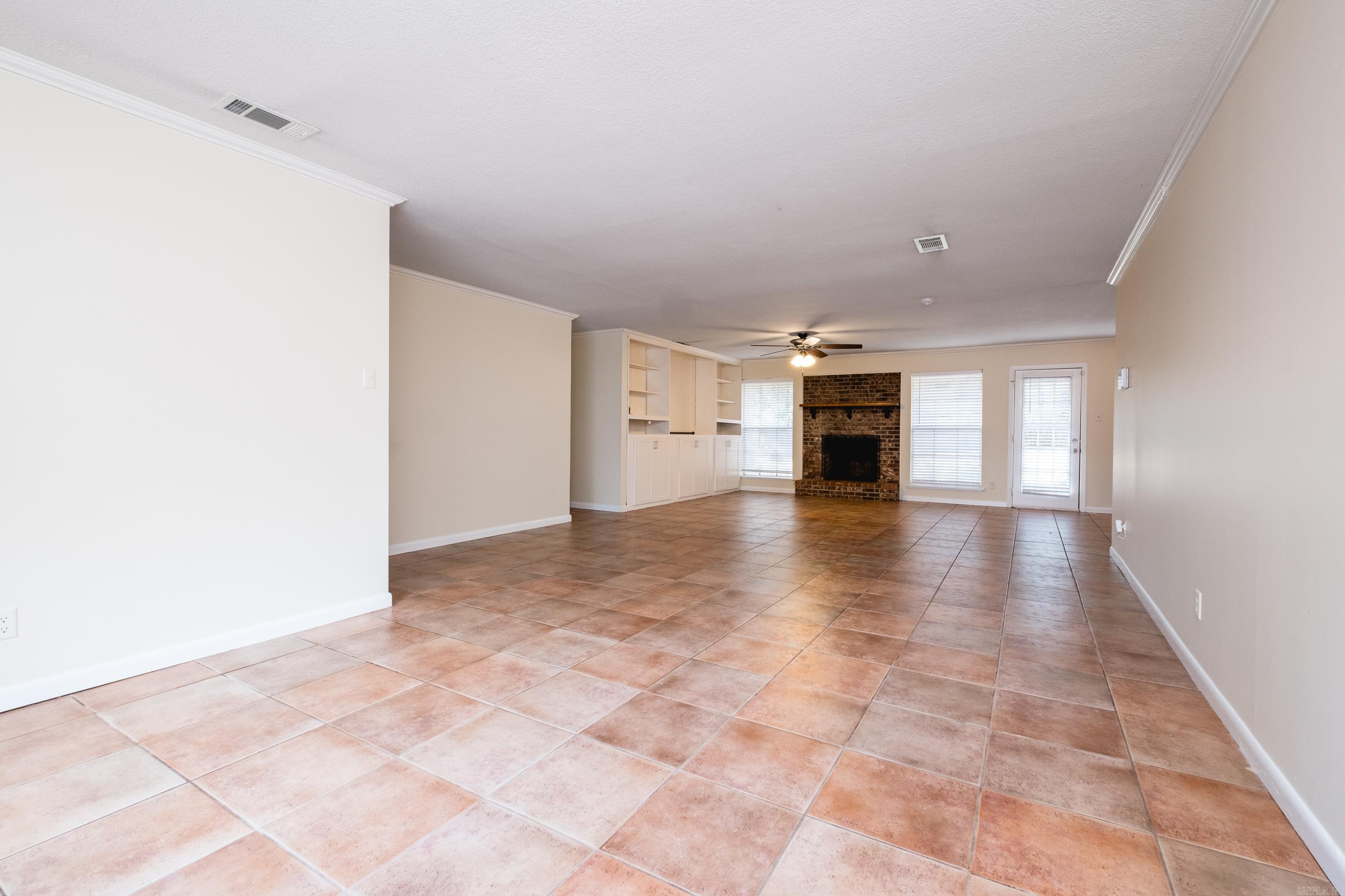 44 Bradford Drive Property Photo 5