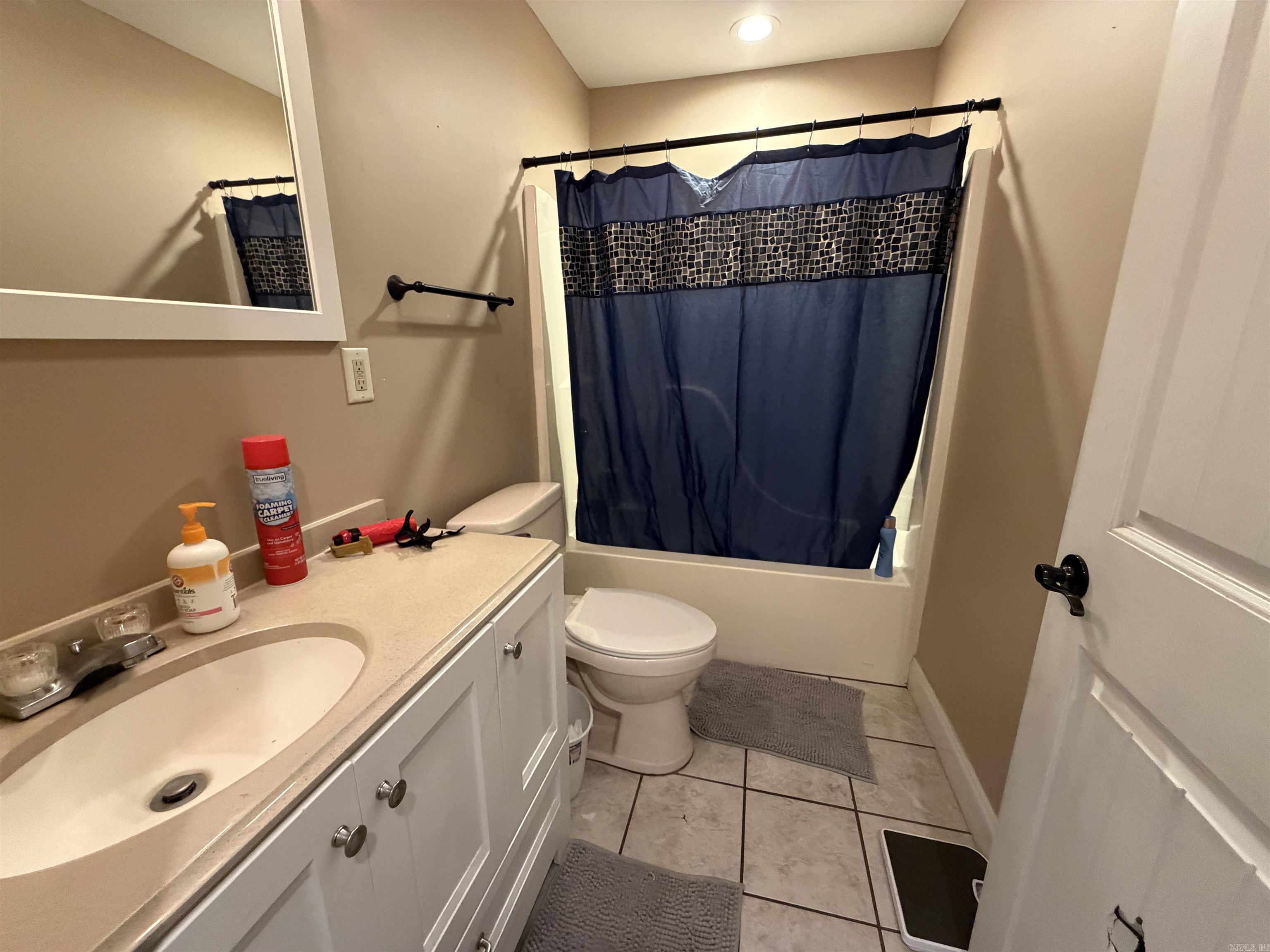 922 N Ozark Avenue Property Photo 19
