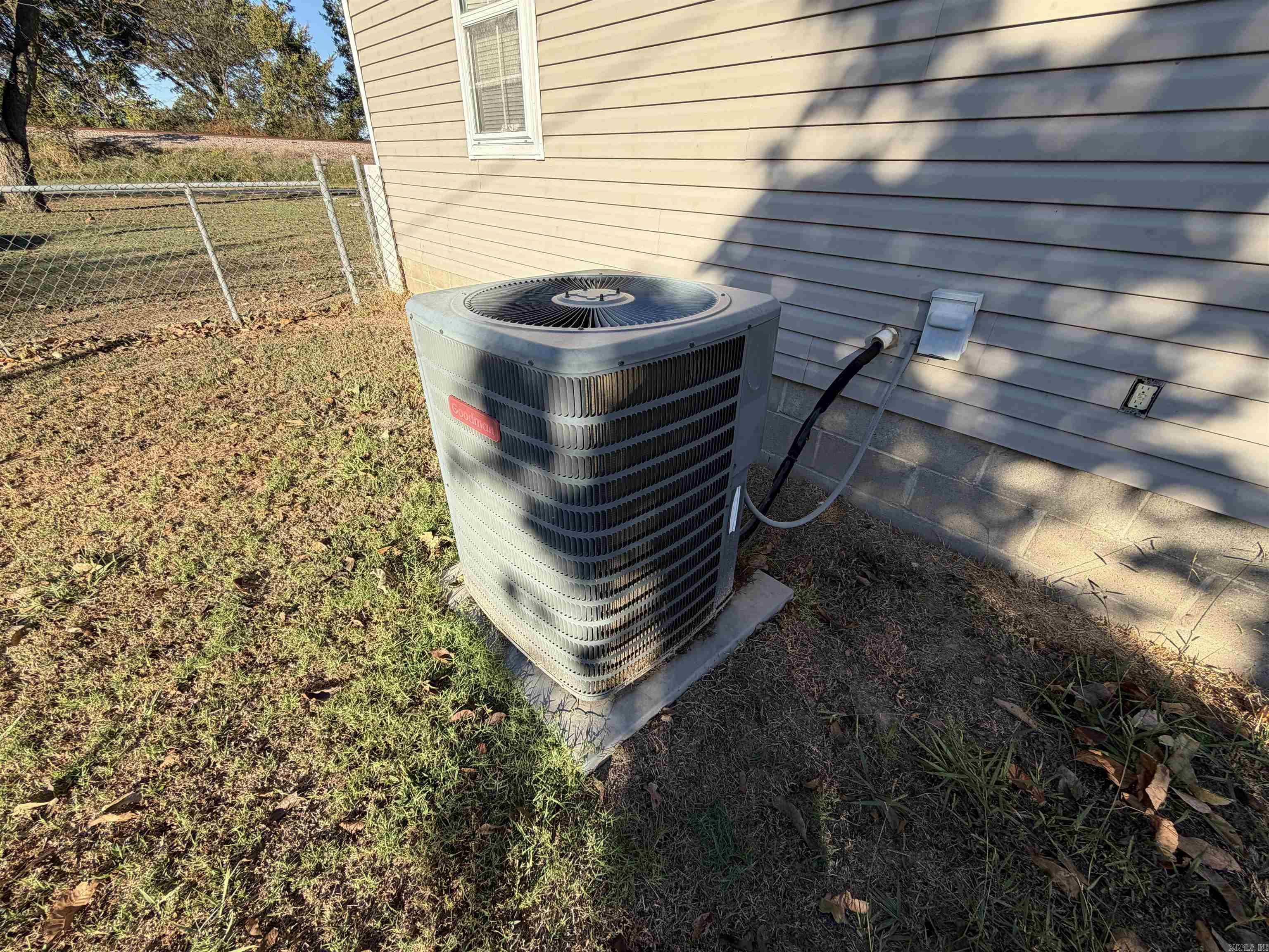 922 N Ozark Avenue Property Photo 23