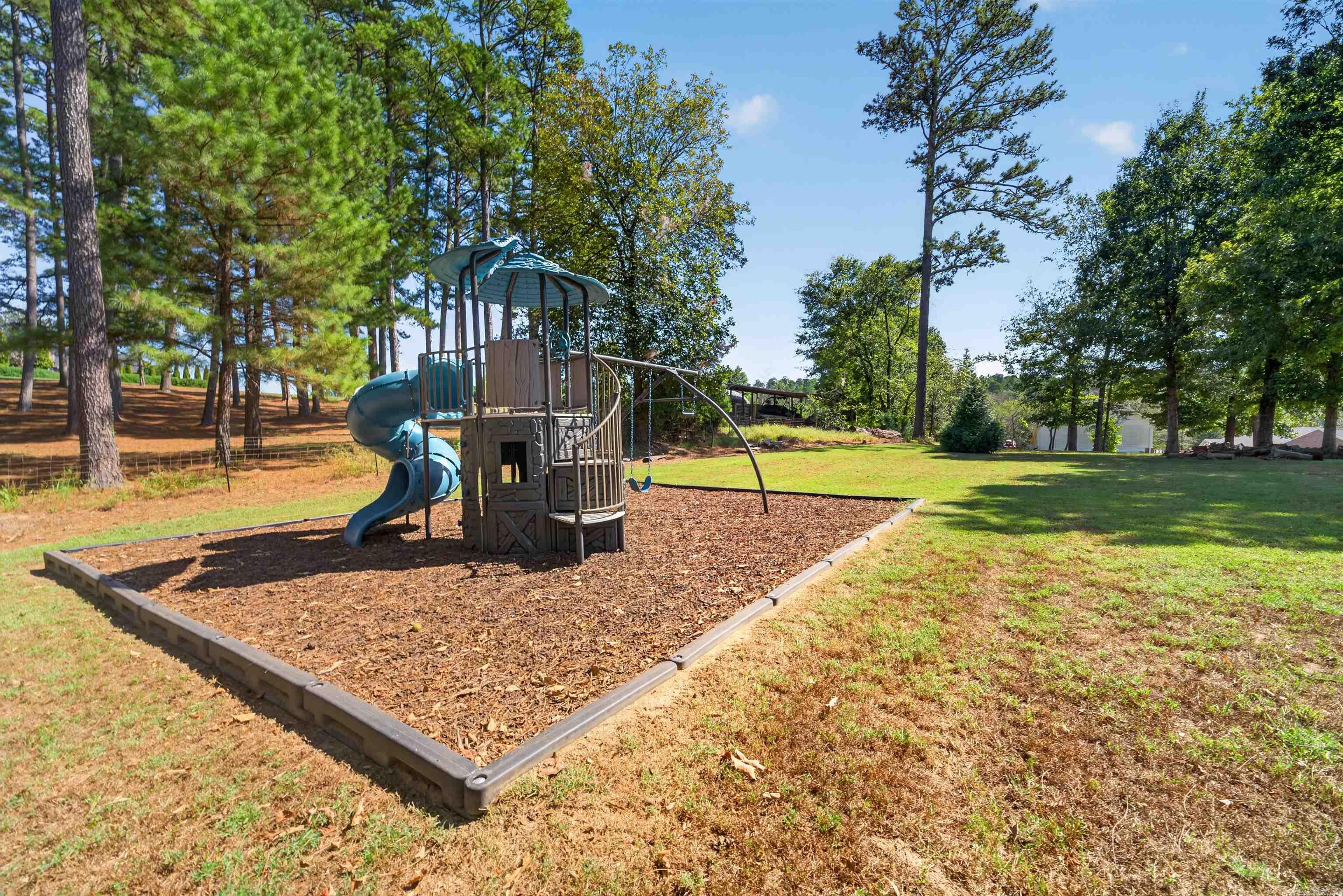 152 Fox Glen Trail Property Photo 48