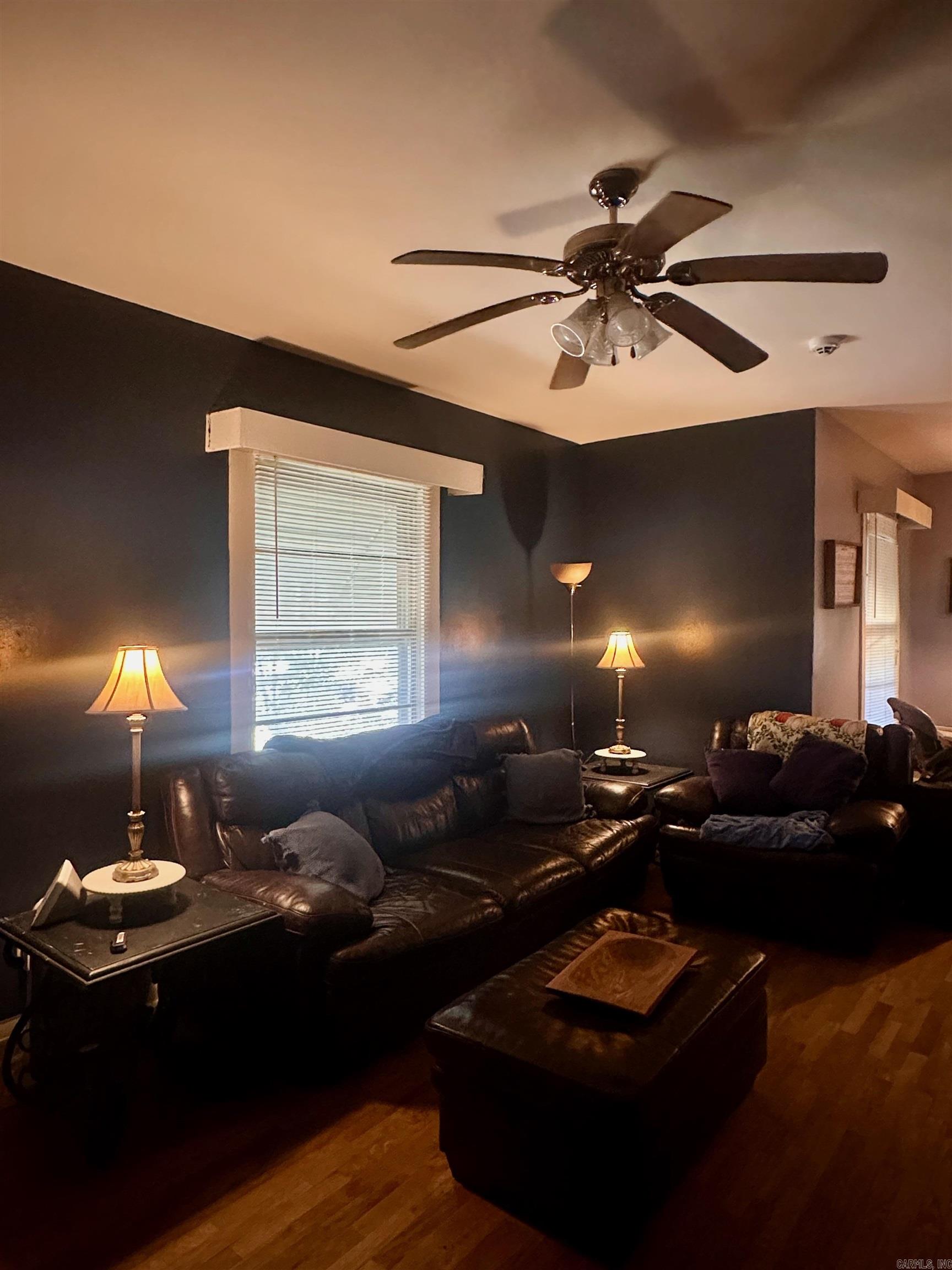 303 S Gabbert Street Property Photo 12