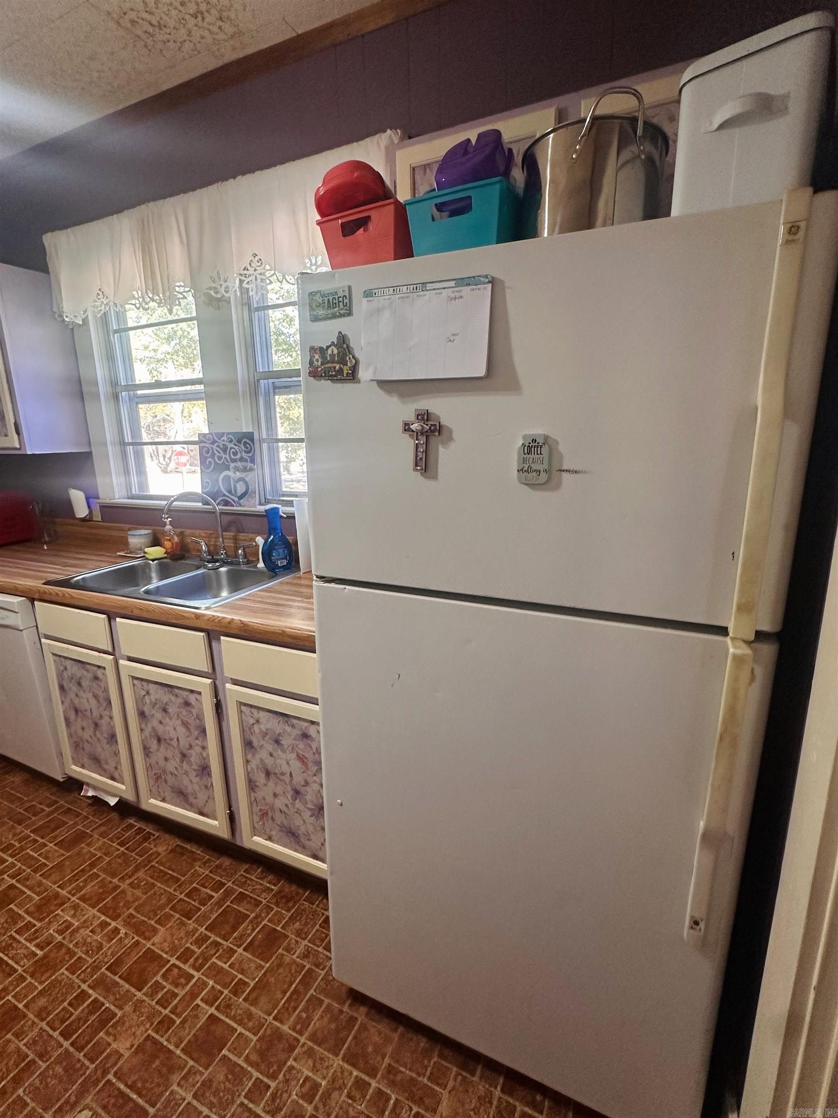 303 S Gabbert Street Property Photo 28