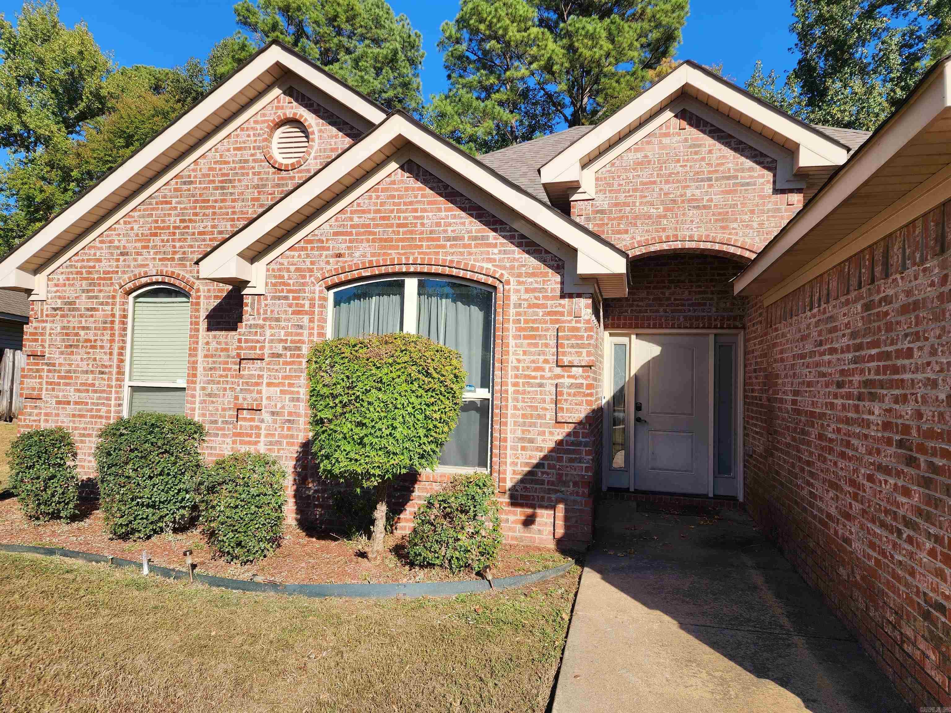 5209 Natalie Dr Property Photo 4