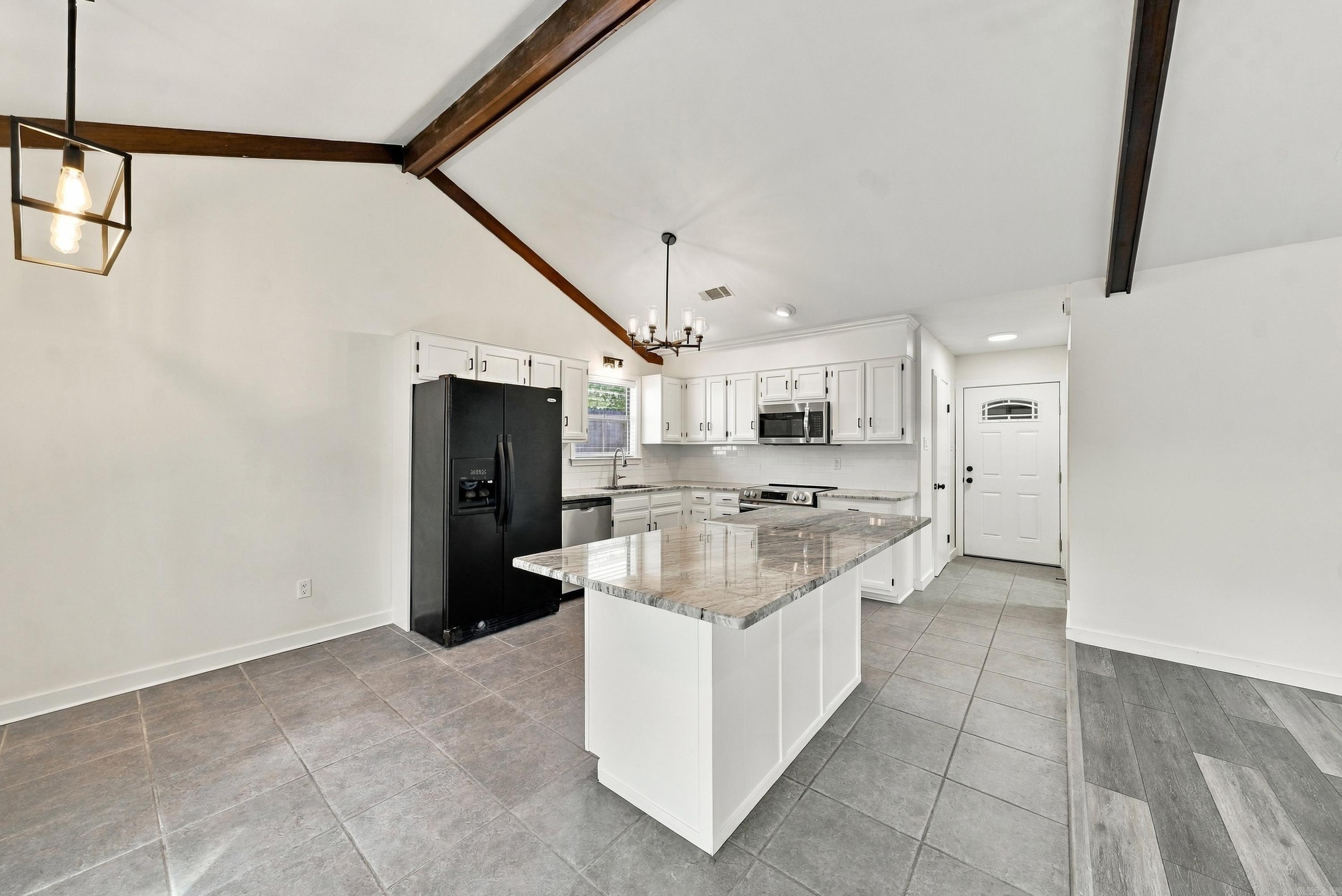 7 Wabash Cv Property Photo 8