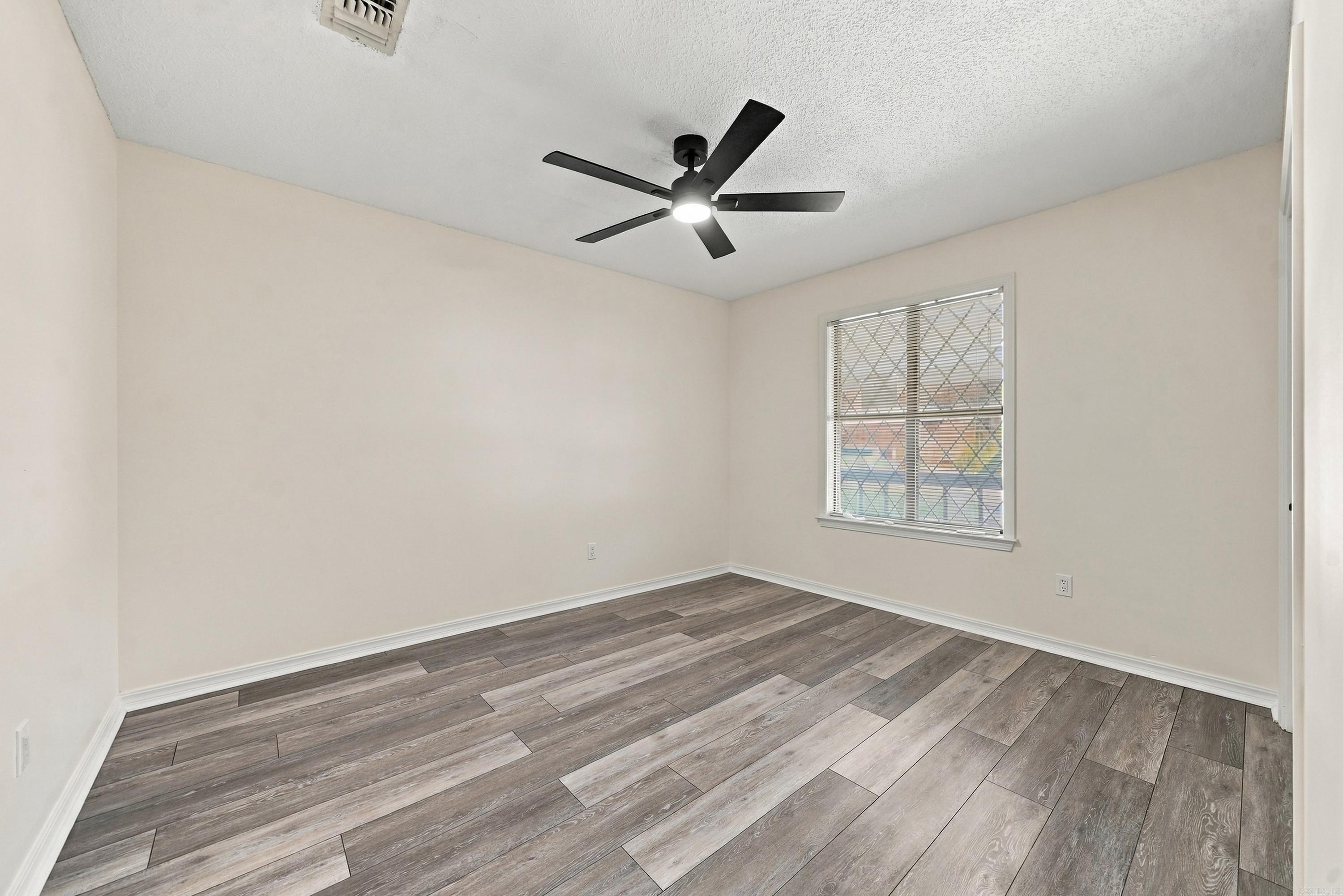 7 Wabash Cv Property Photo 16