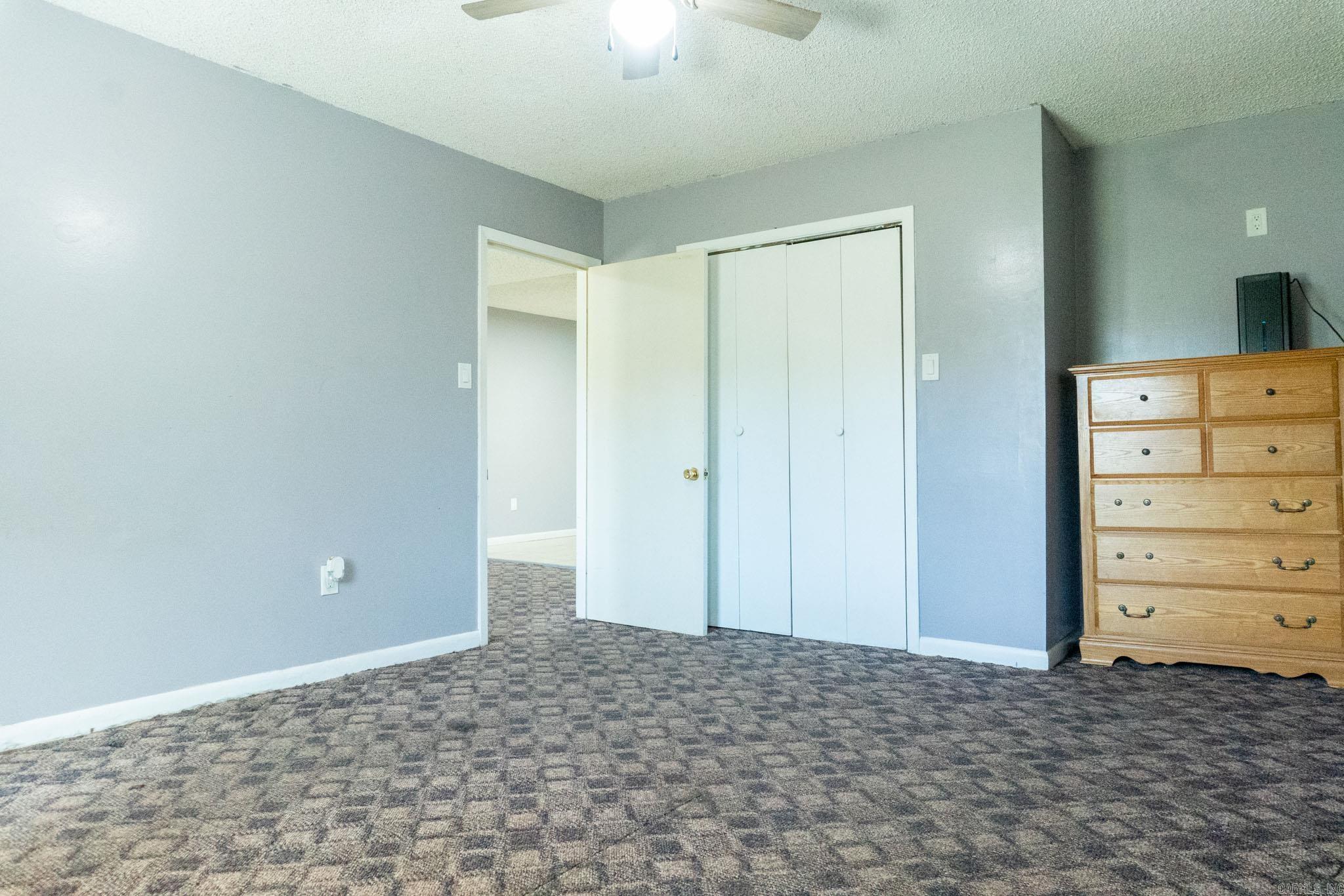 1005 N Walkers Corner Property Photo 22