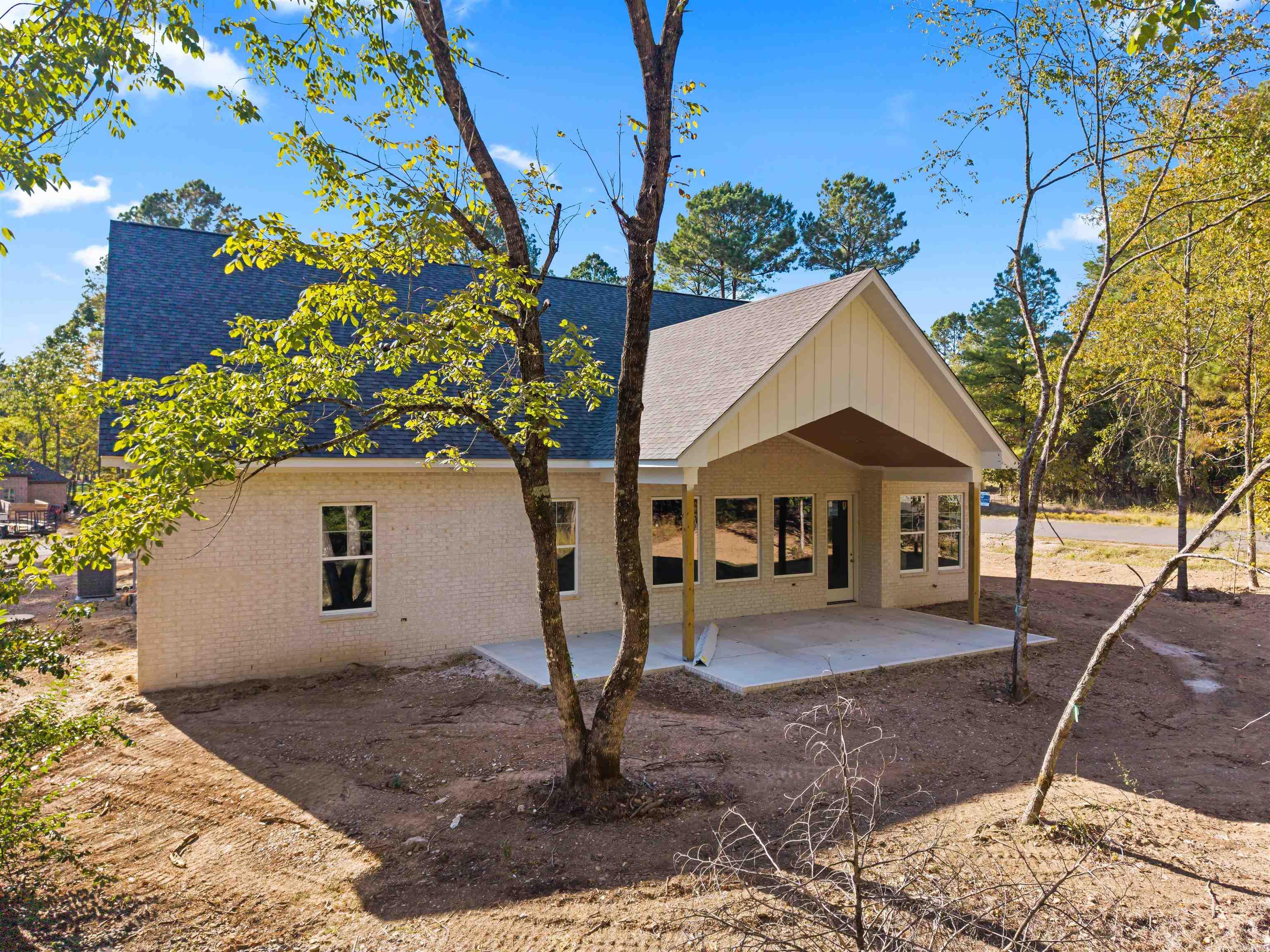 100 Panorama Drive Property Photo 5