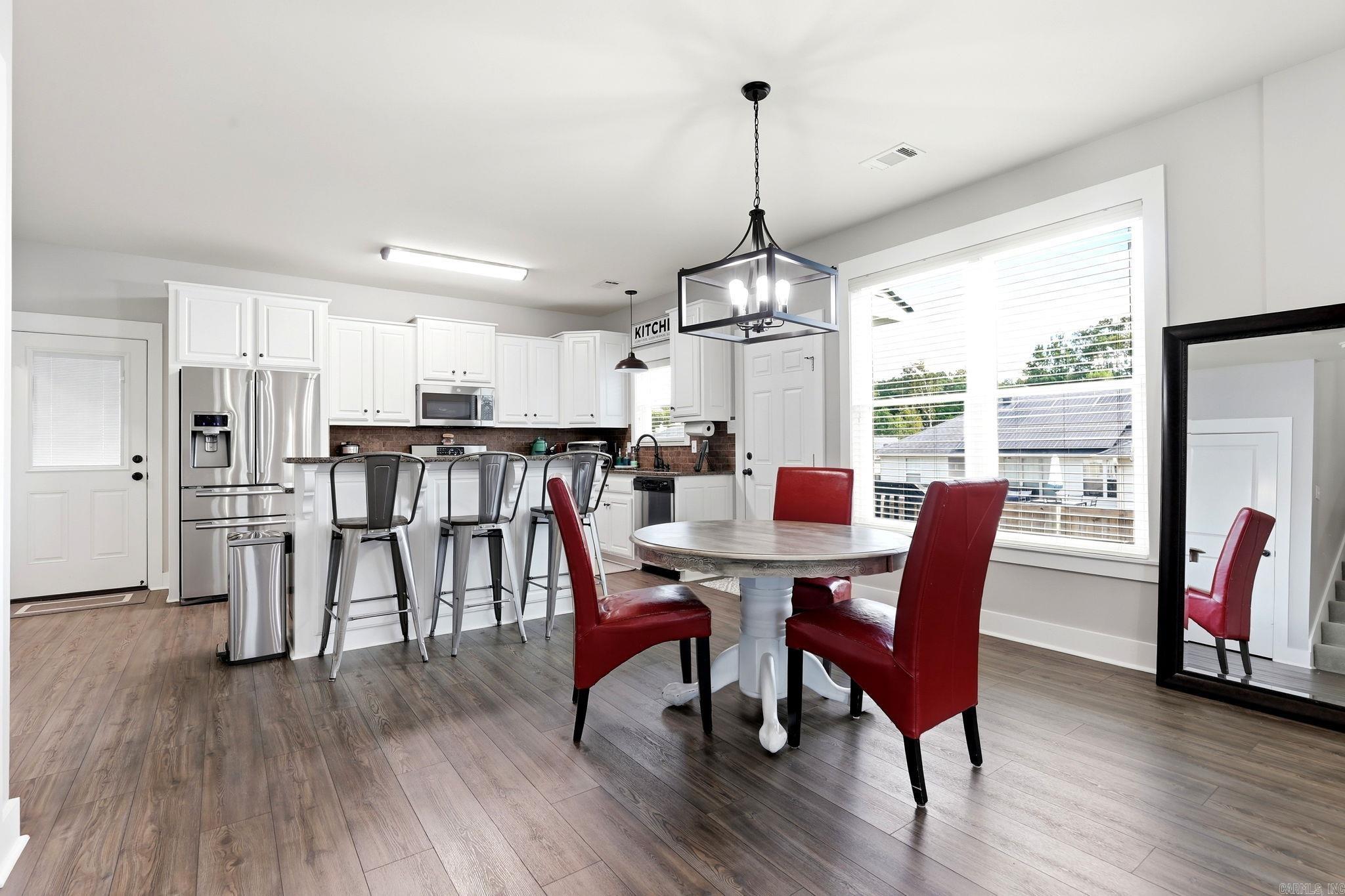8 Regents Park Property Photo 8