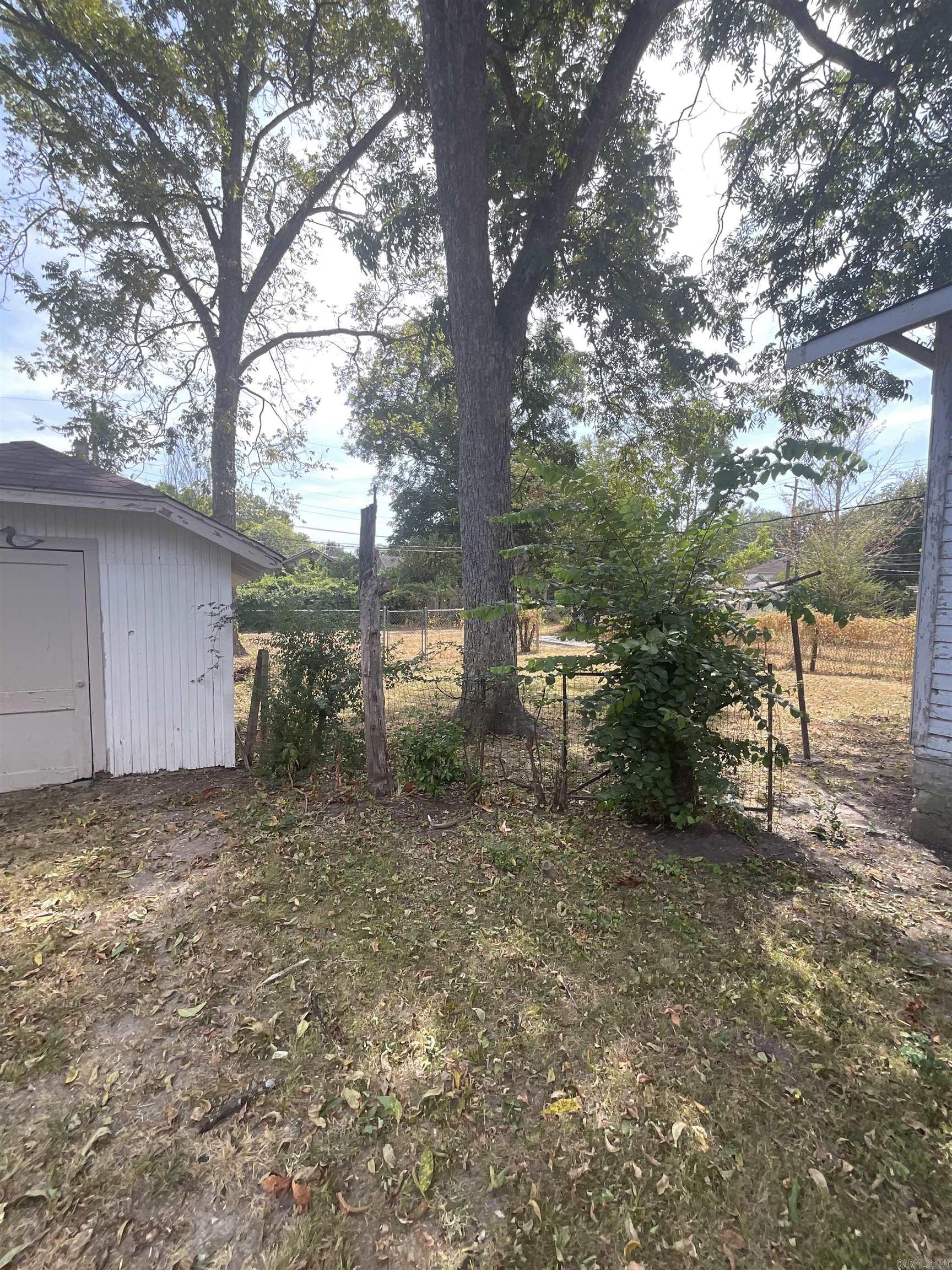 809 S Lowe Street Property Photo 3