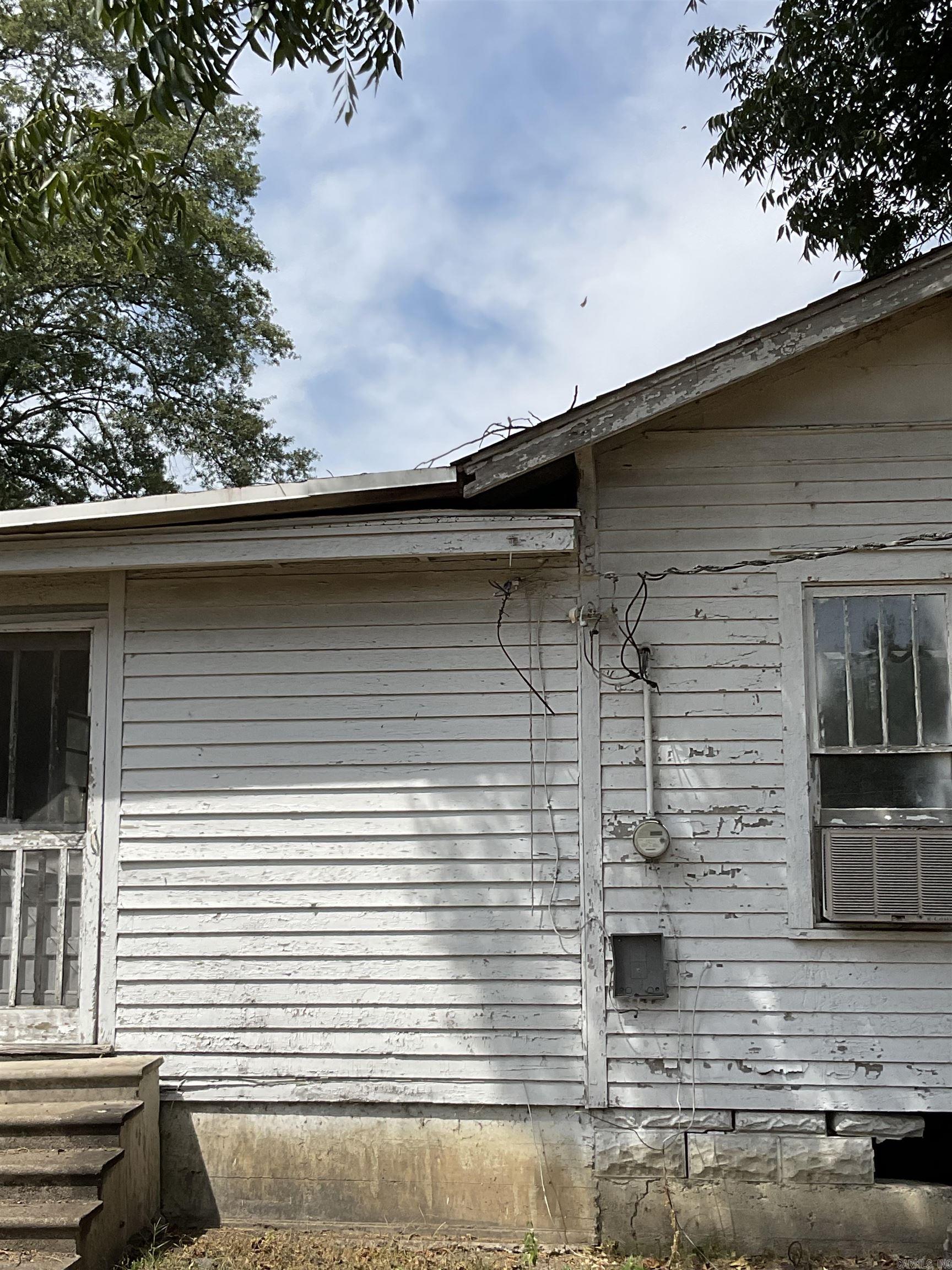 809 S Lowe Street Property Photo 12