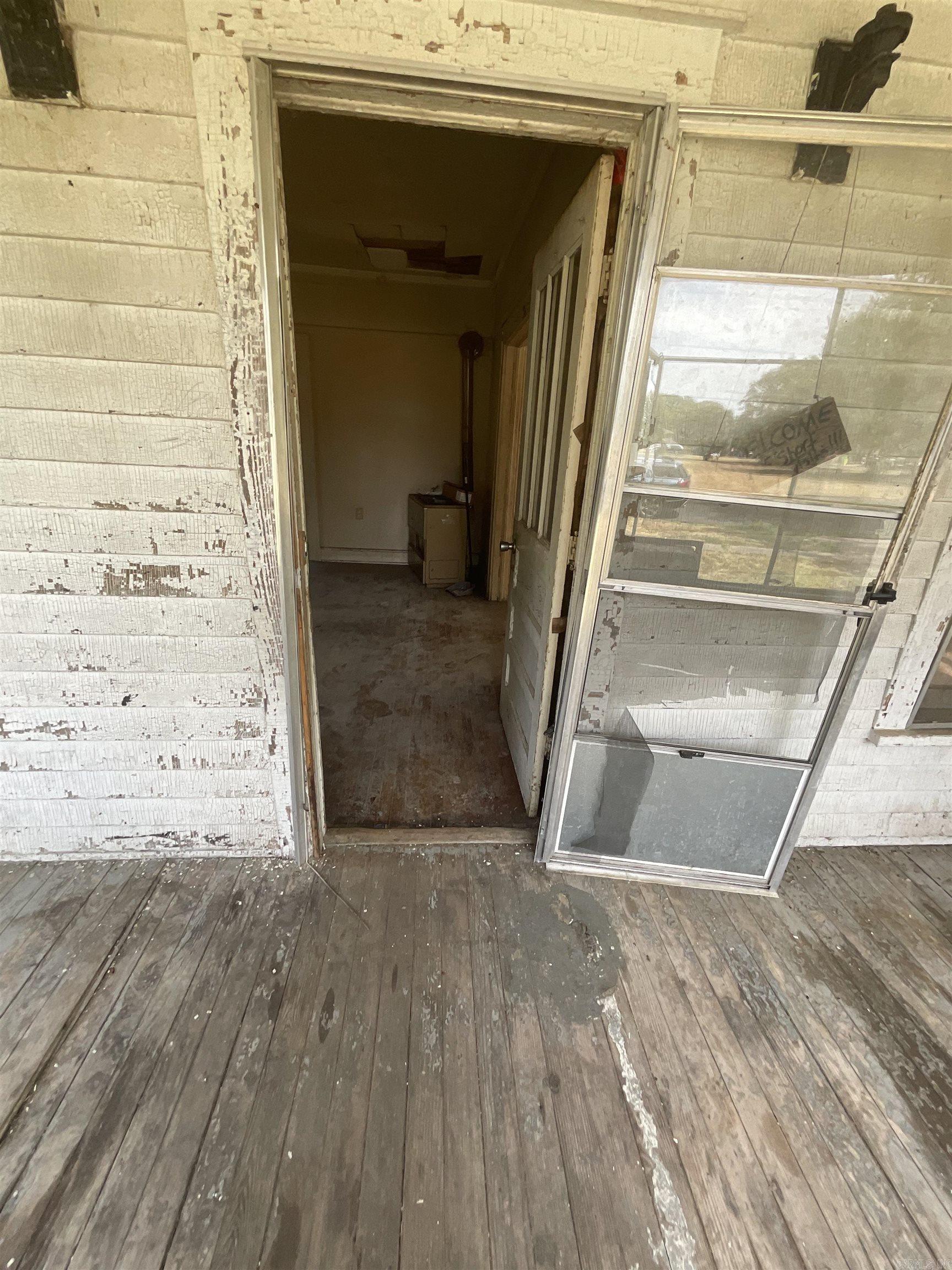 809 S Lowe Street Property Photo 21