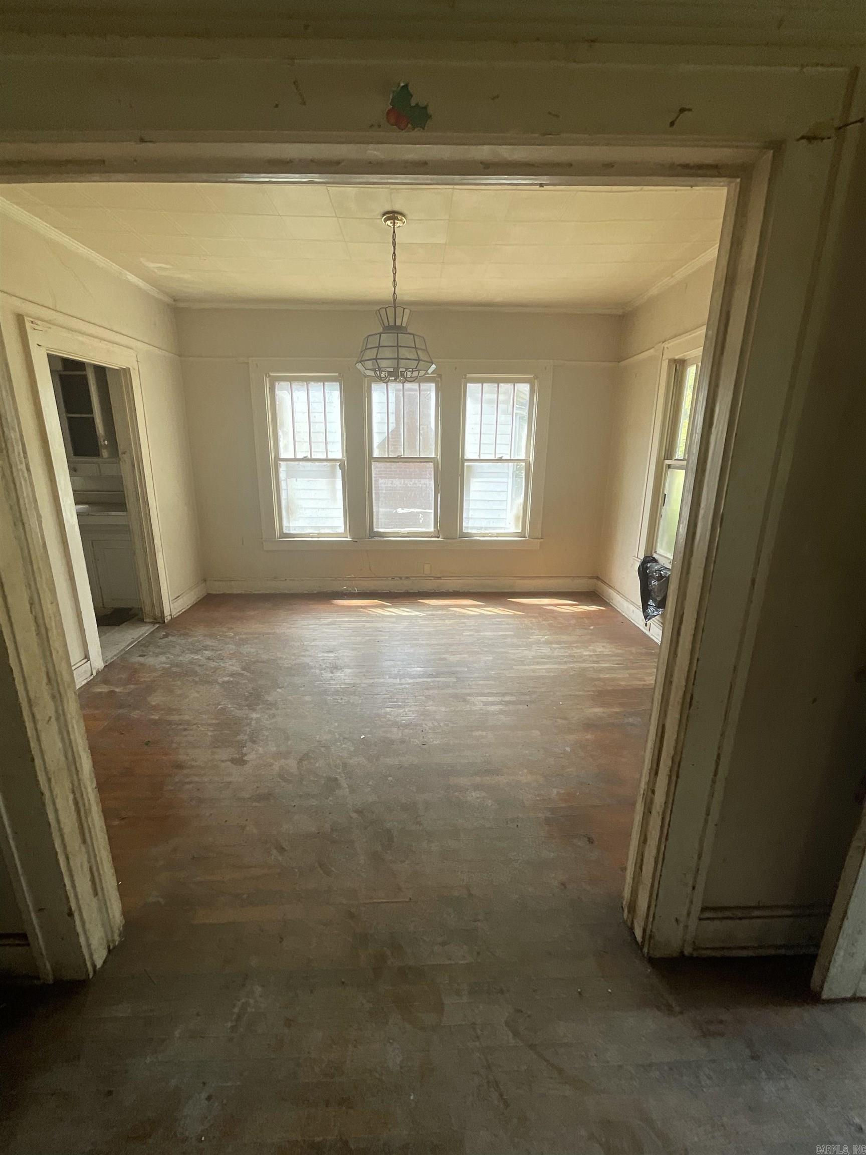 809 S Lowe Street Property Photo 24