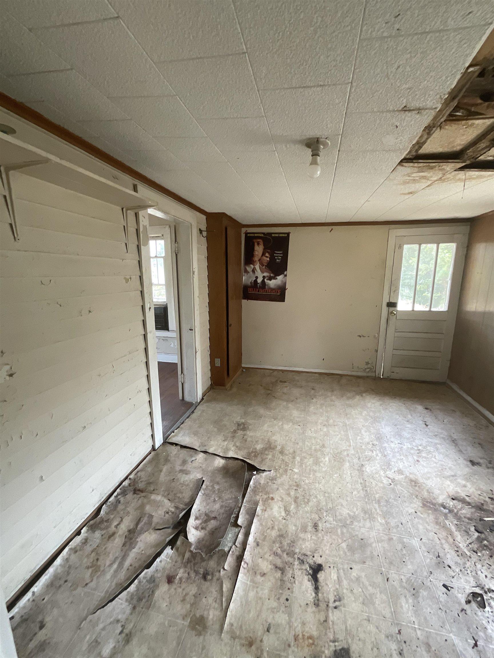 809 S Lowe Street Property Photo 36