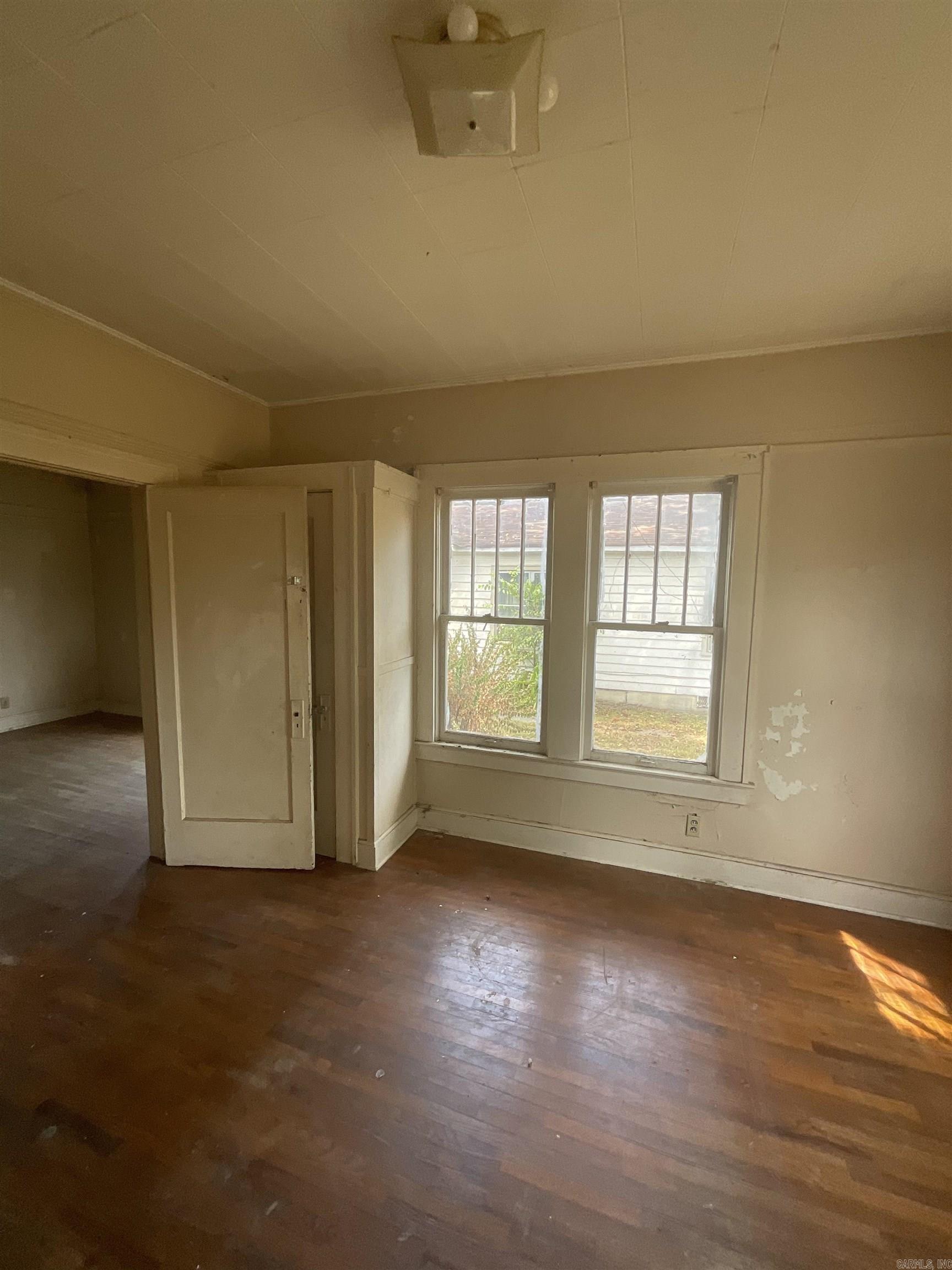 809 S Lowe Street Property Photo 43