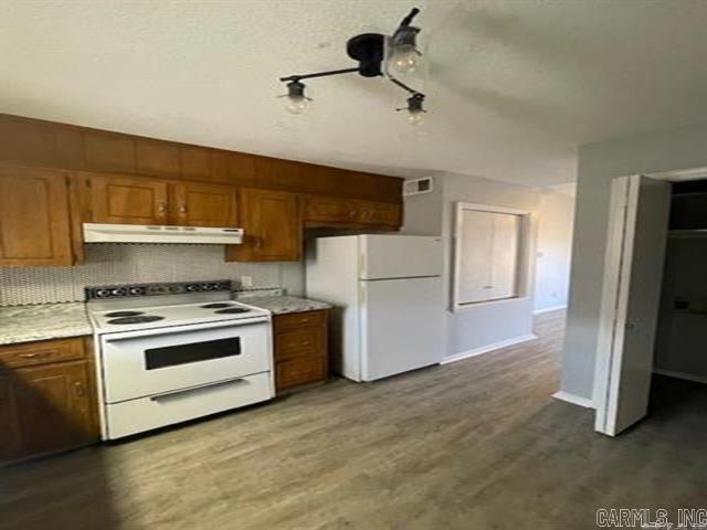 77 B Liberty Lane Property Photo 3