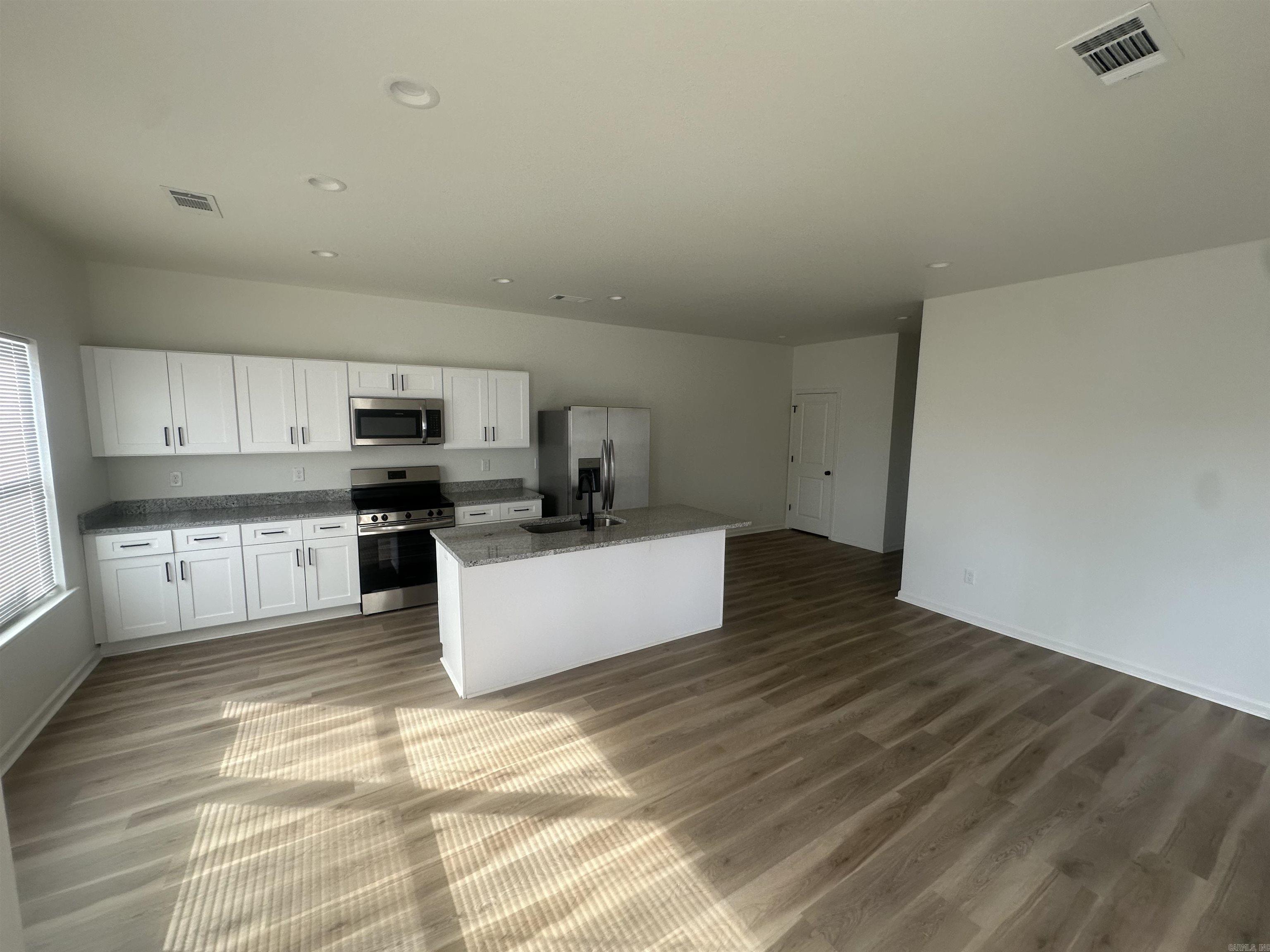 1016 S Ringo #a Street A Property Photo 2