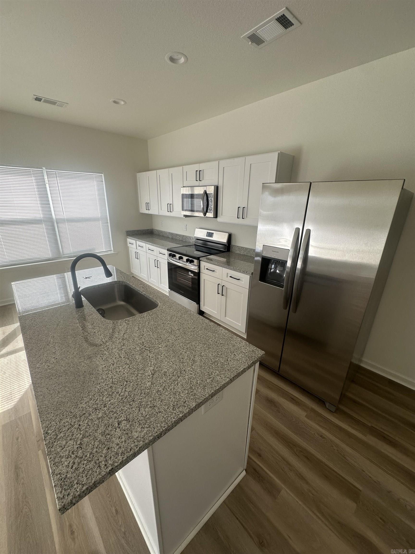 1016 S Ringo #a Street A Property Photo 4