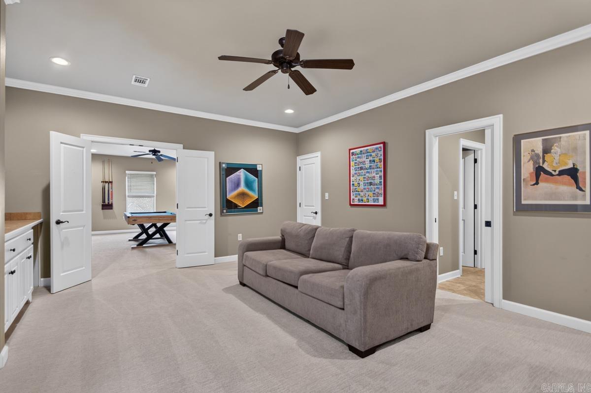 135 Courts Lane Property Photo 15