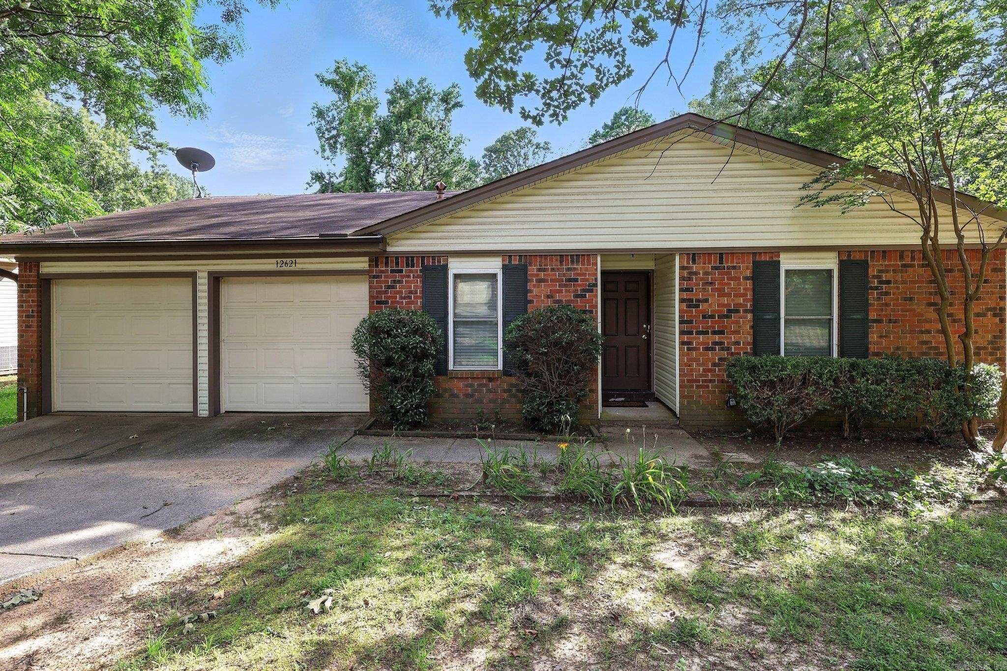 12621 Valleywood Drive Property Photo 1