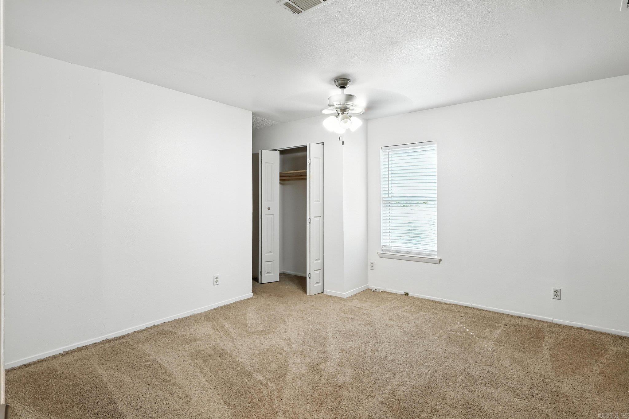 12621 Valleywood Drive Property Photo 3