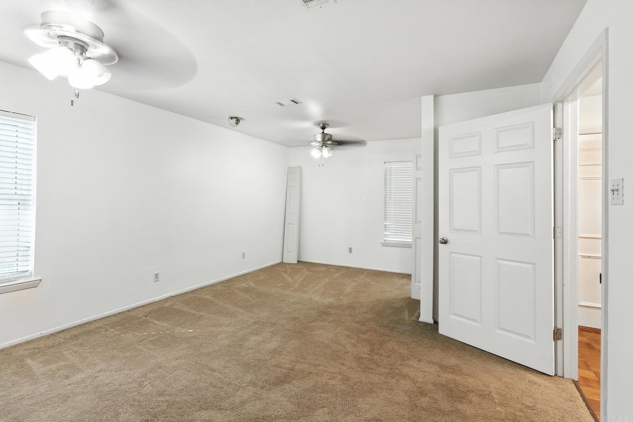 12621 Valleywood Drive Property Photo 4