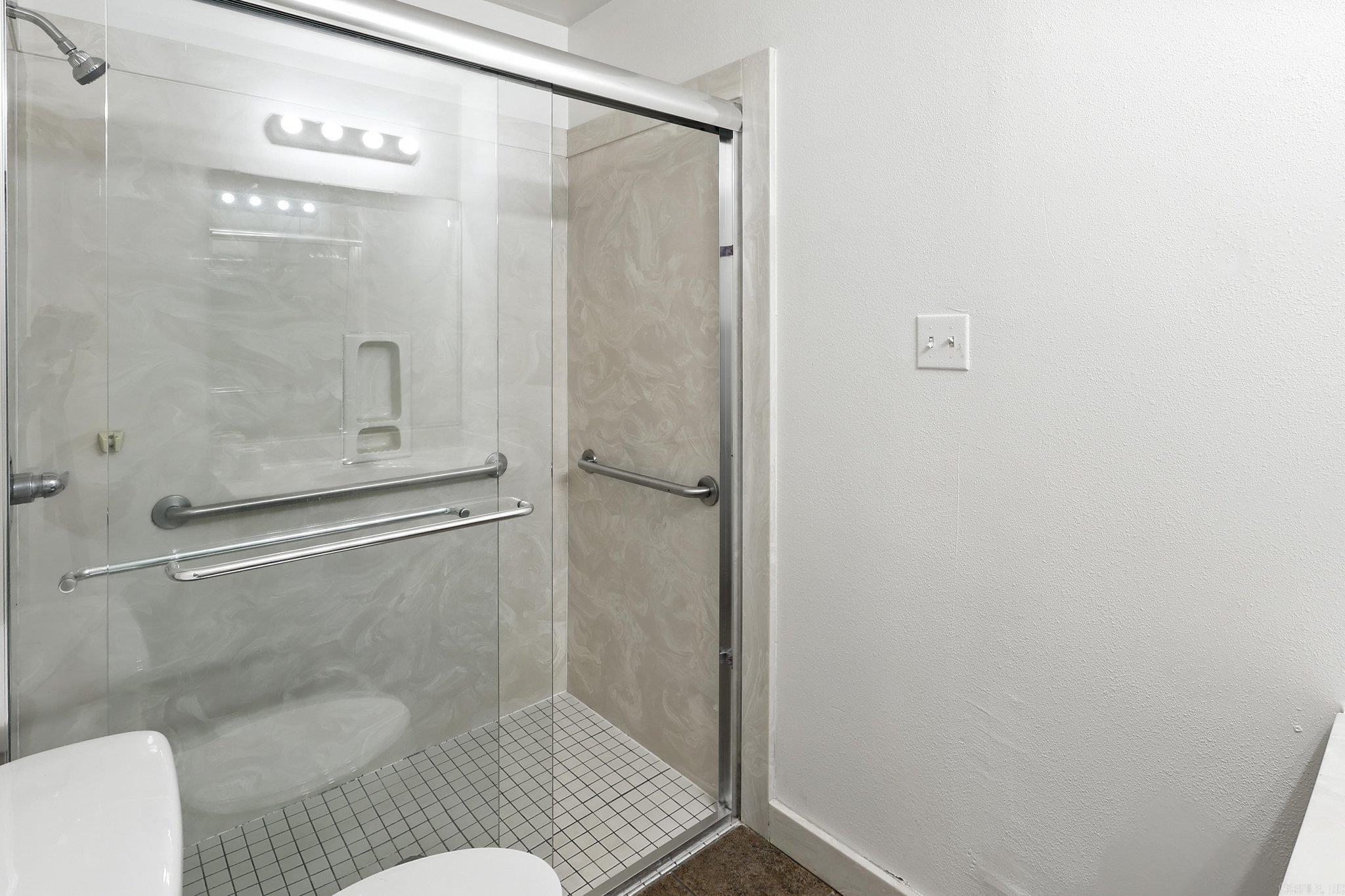 12621 Valleywood Drive Property Photo 15