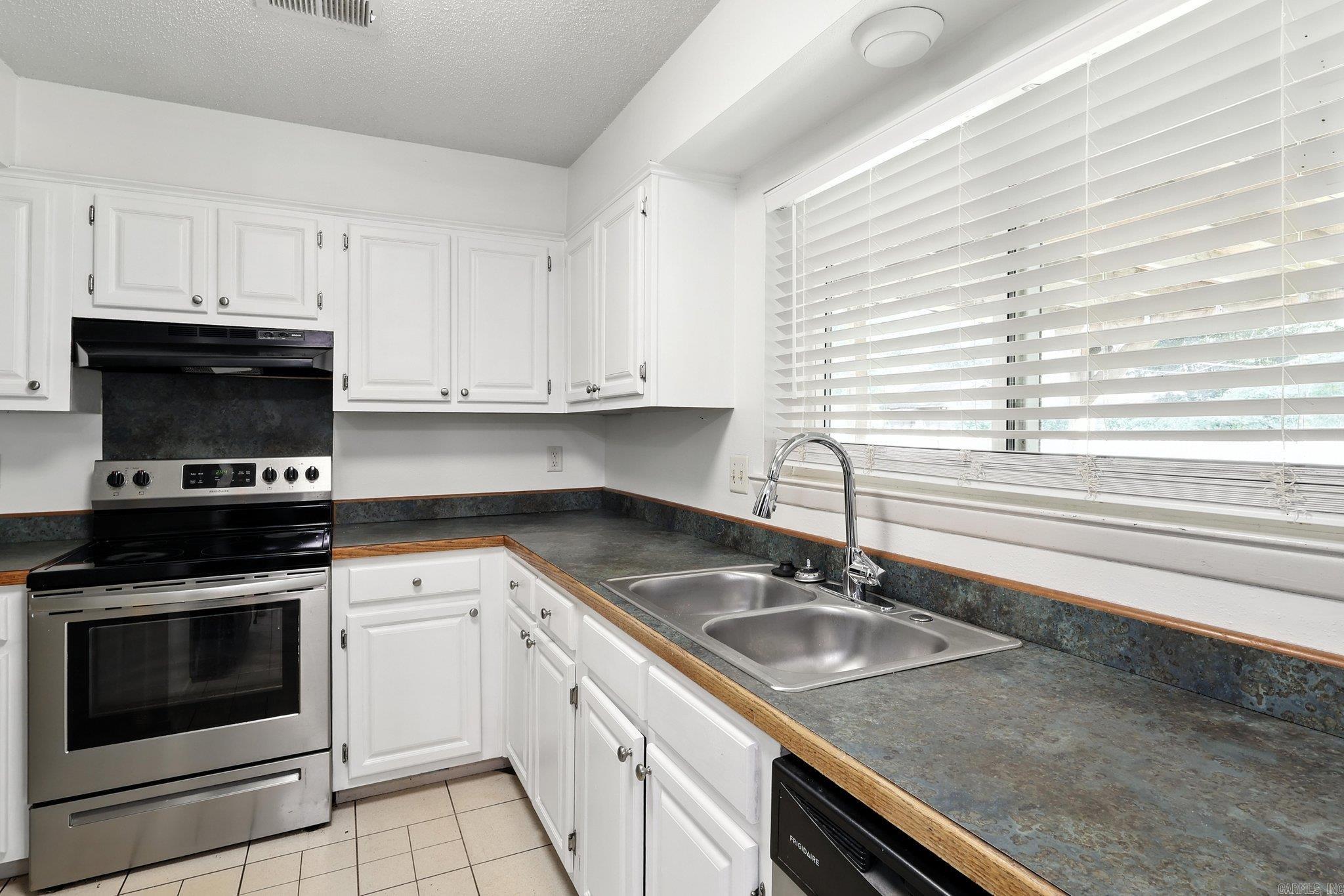 12621 Valleywood Drive Property Photo 19