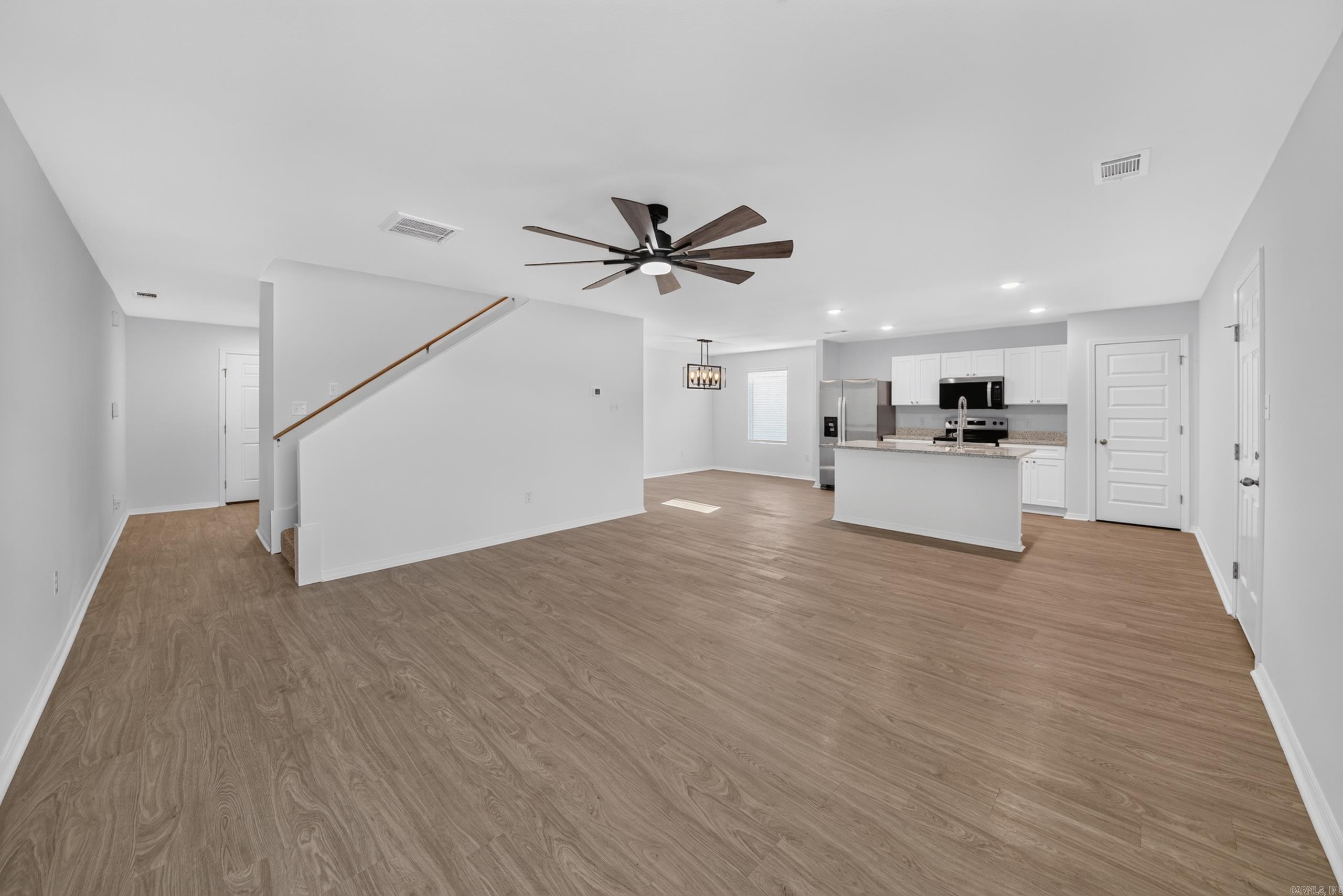 470 Moonlight Graham Boulevard Property Photo 3