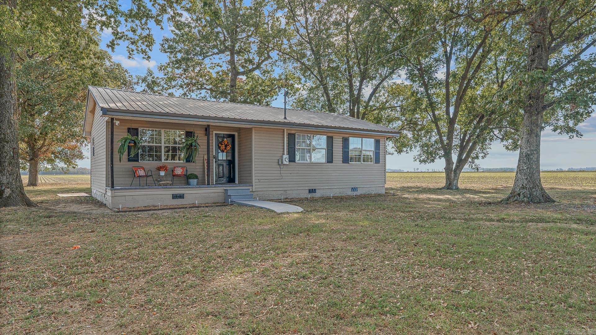 3002 County Road 945 Property Photo 1