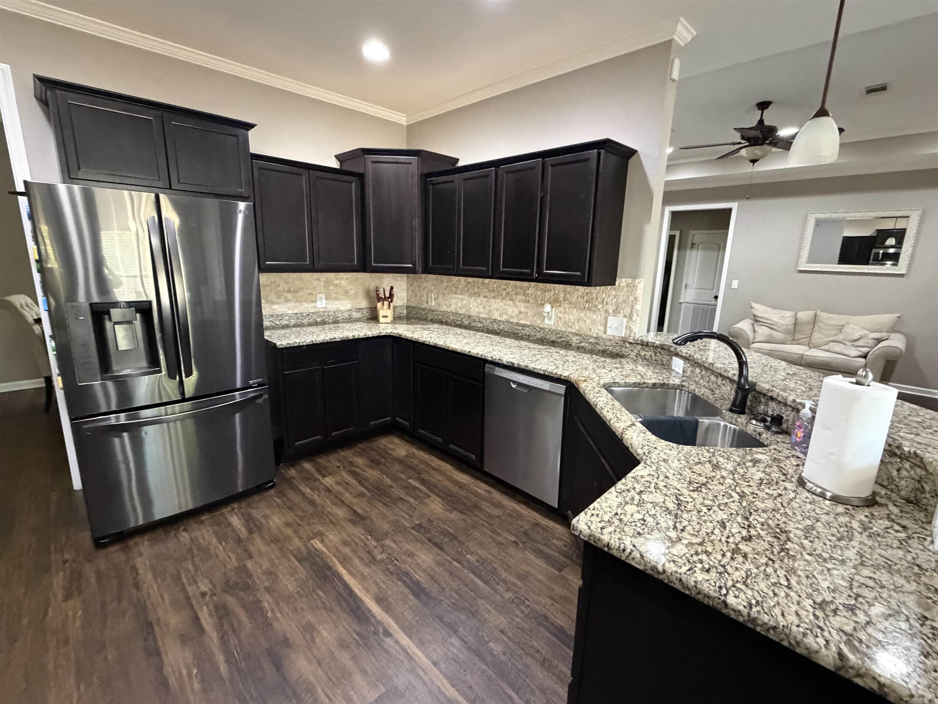805 Fairway Property Photo 5