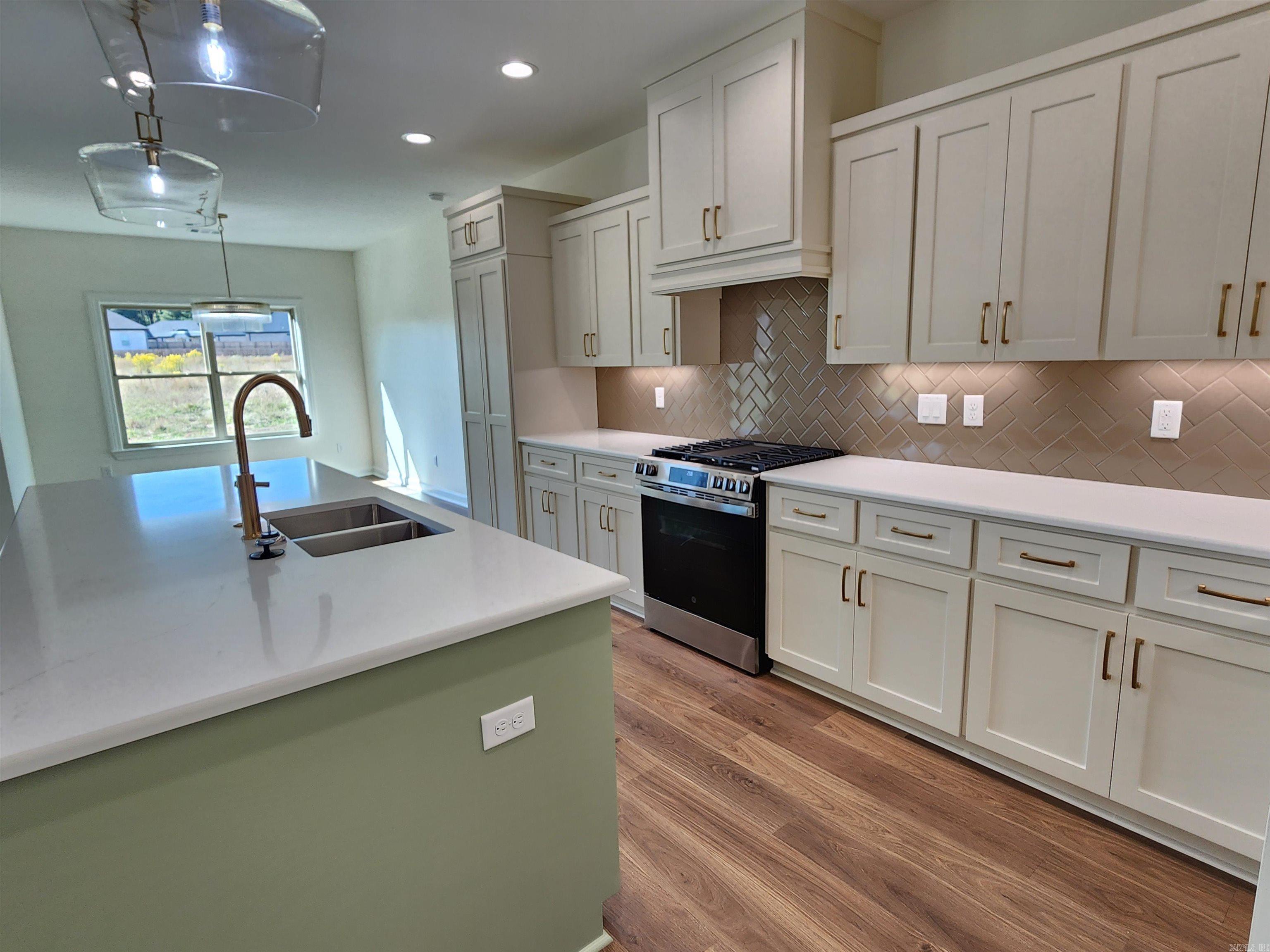 24 Ravell Road Property Photo 8