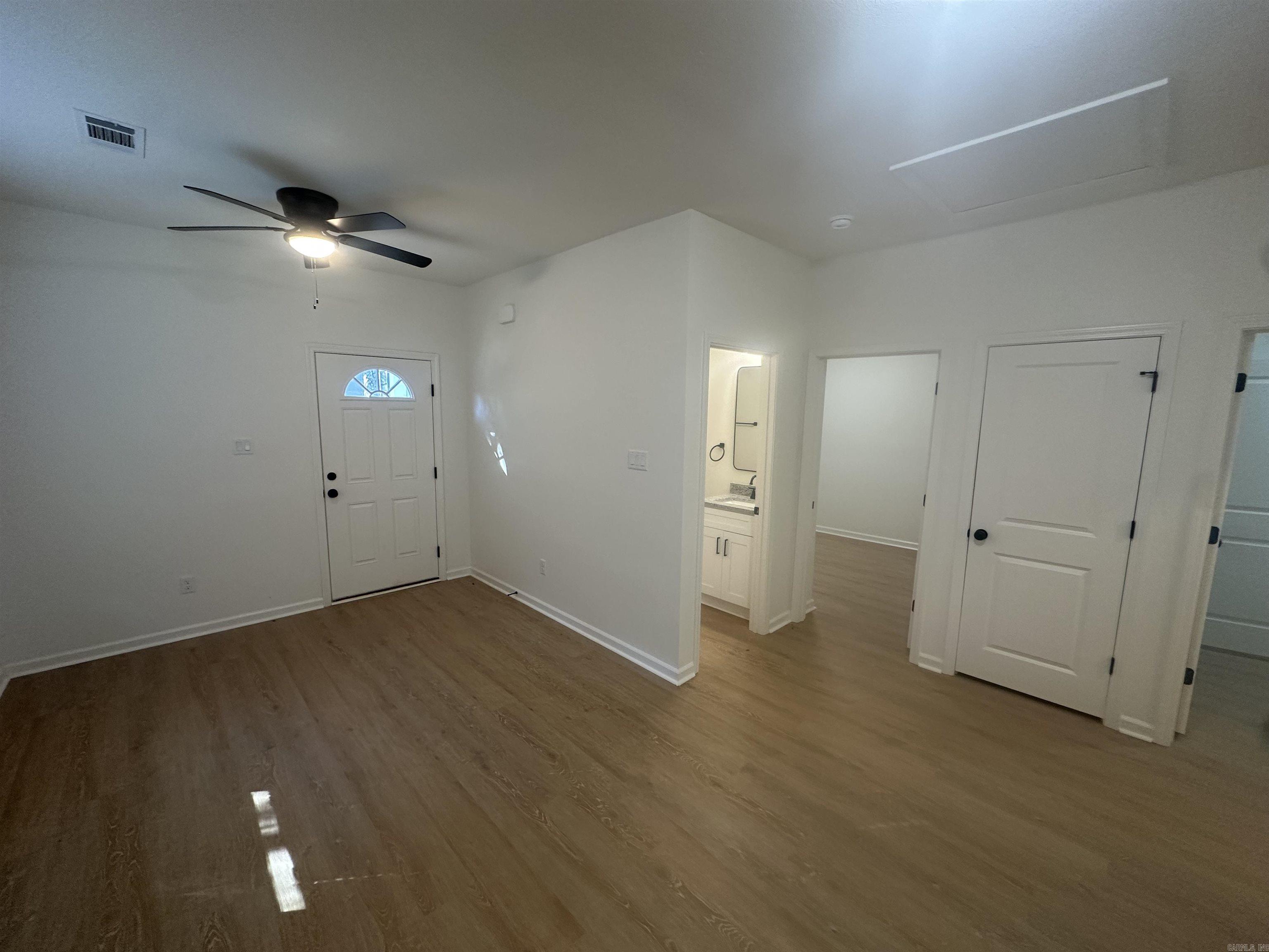 2011 Scotty Court Property Photo 3