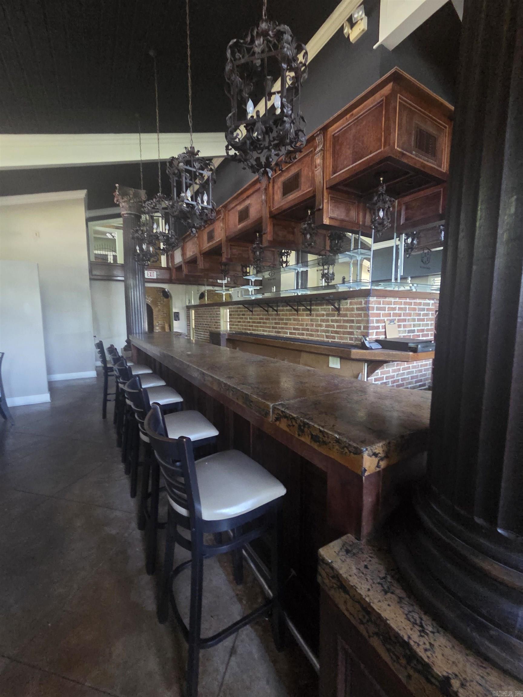 5524 Jfk Property Photo 7