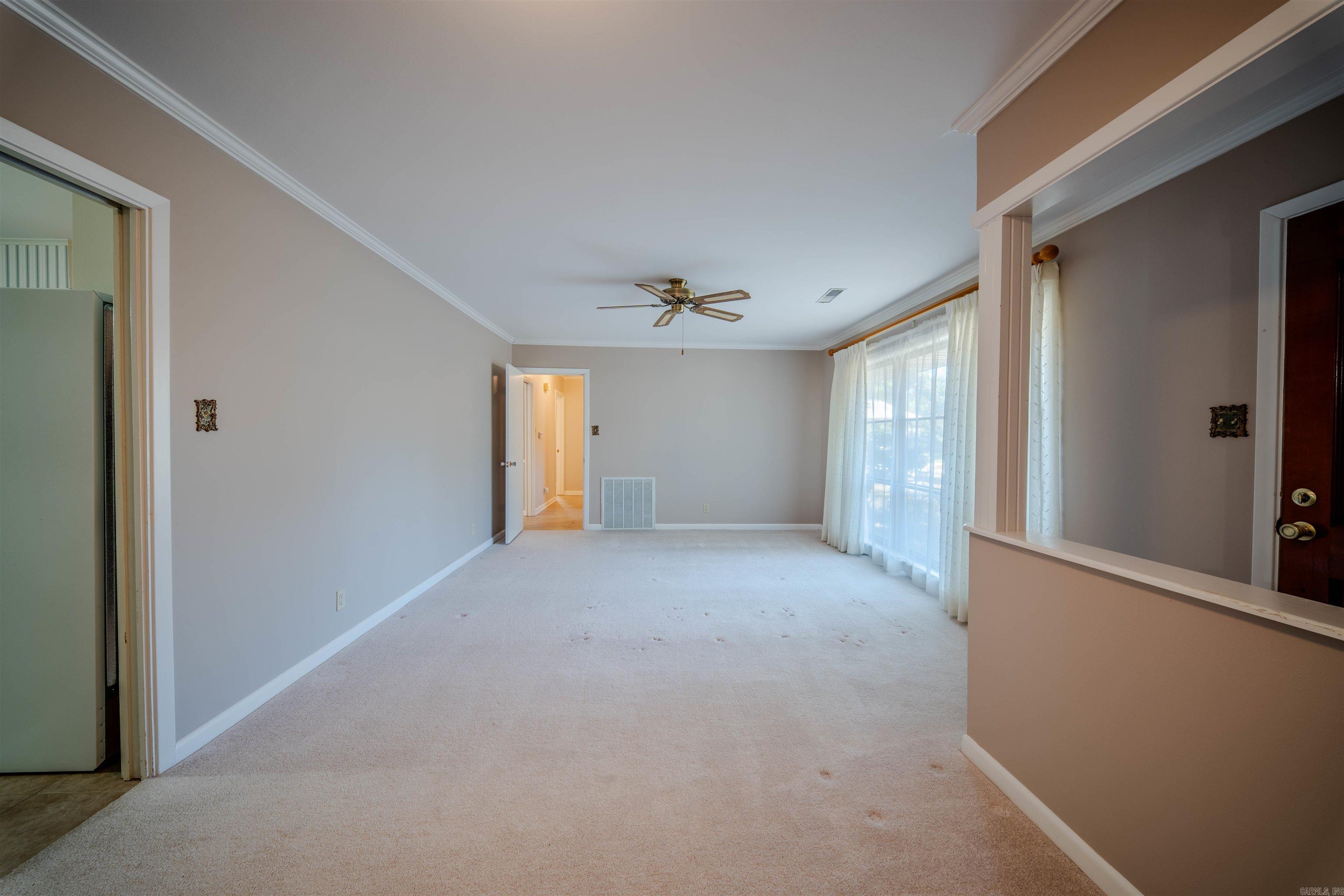 111 Alderman Dr Property Photo 2