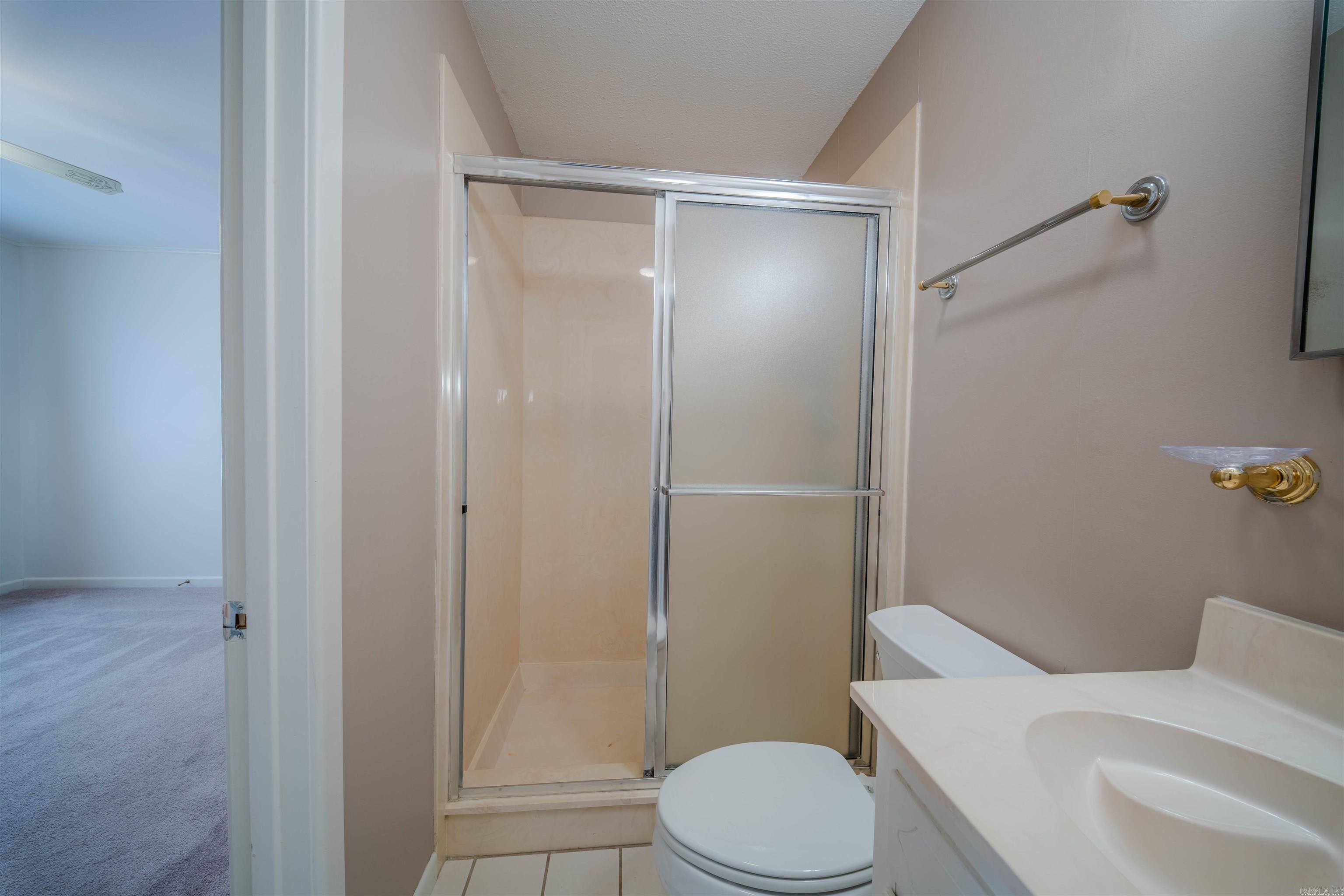 111 Alderman Dr Property Photo 25