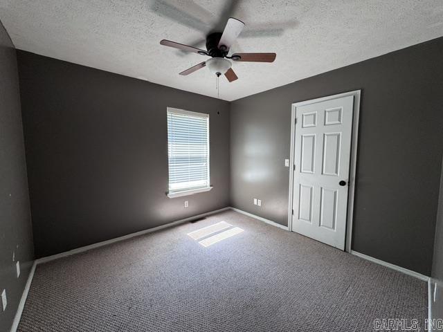 35 Wunderland Way Property Photo 5