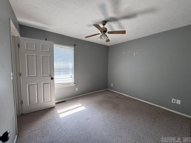 35 Wunderland Way Property Photo 6