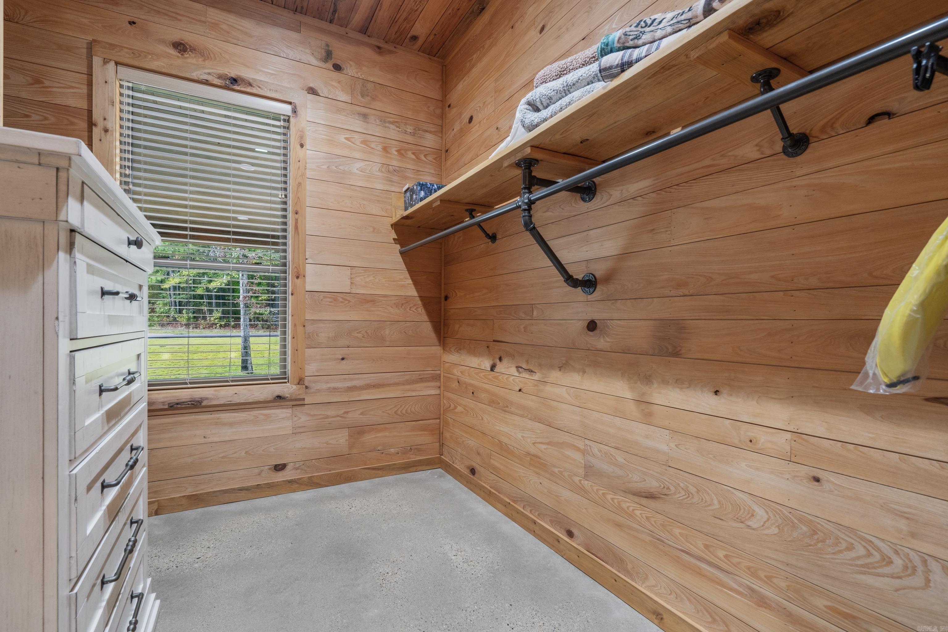 221 Scenic Drive Property Photo 26