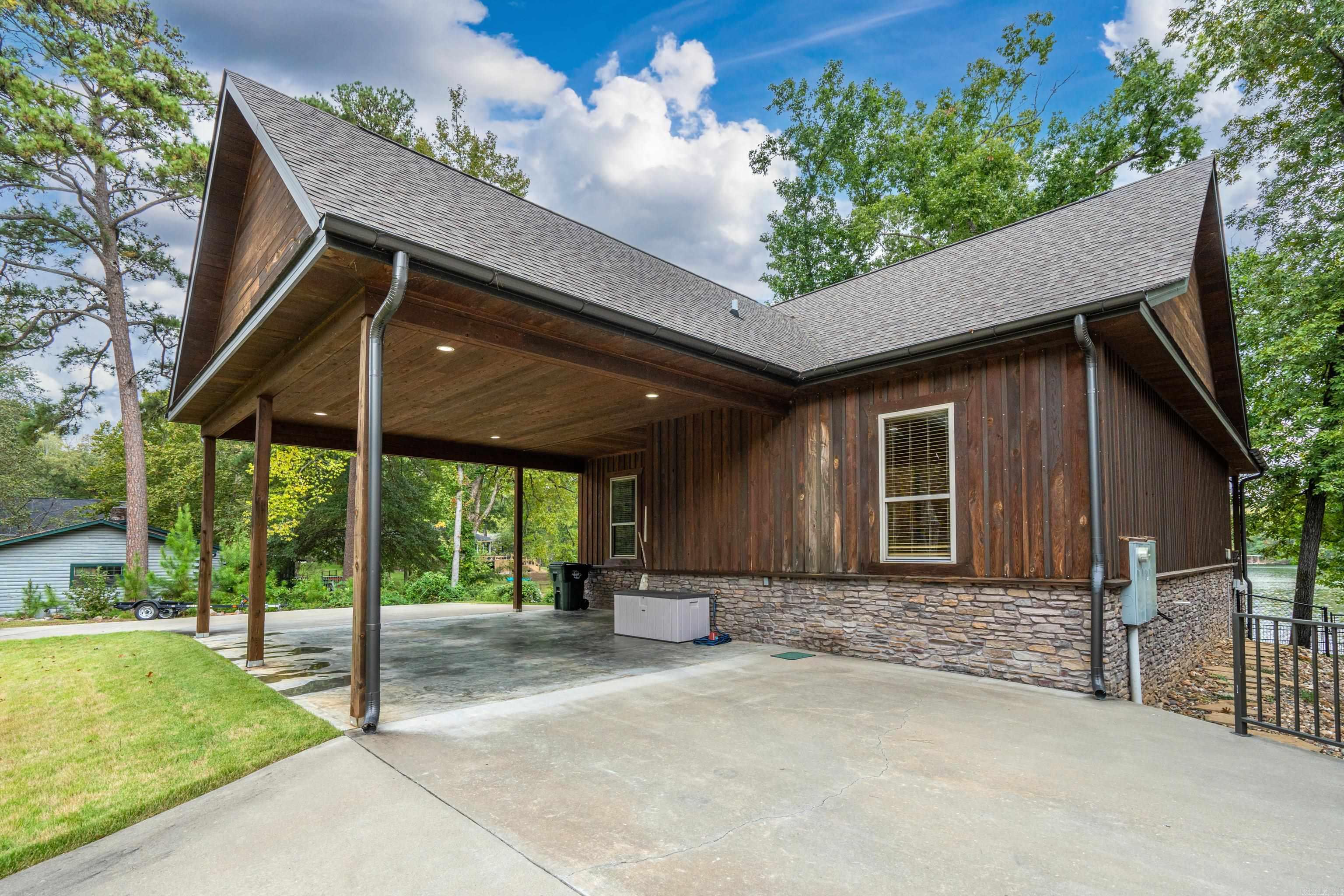 221 Scenic Drive Property Photo 33