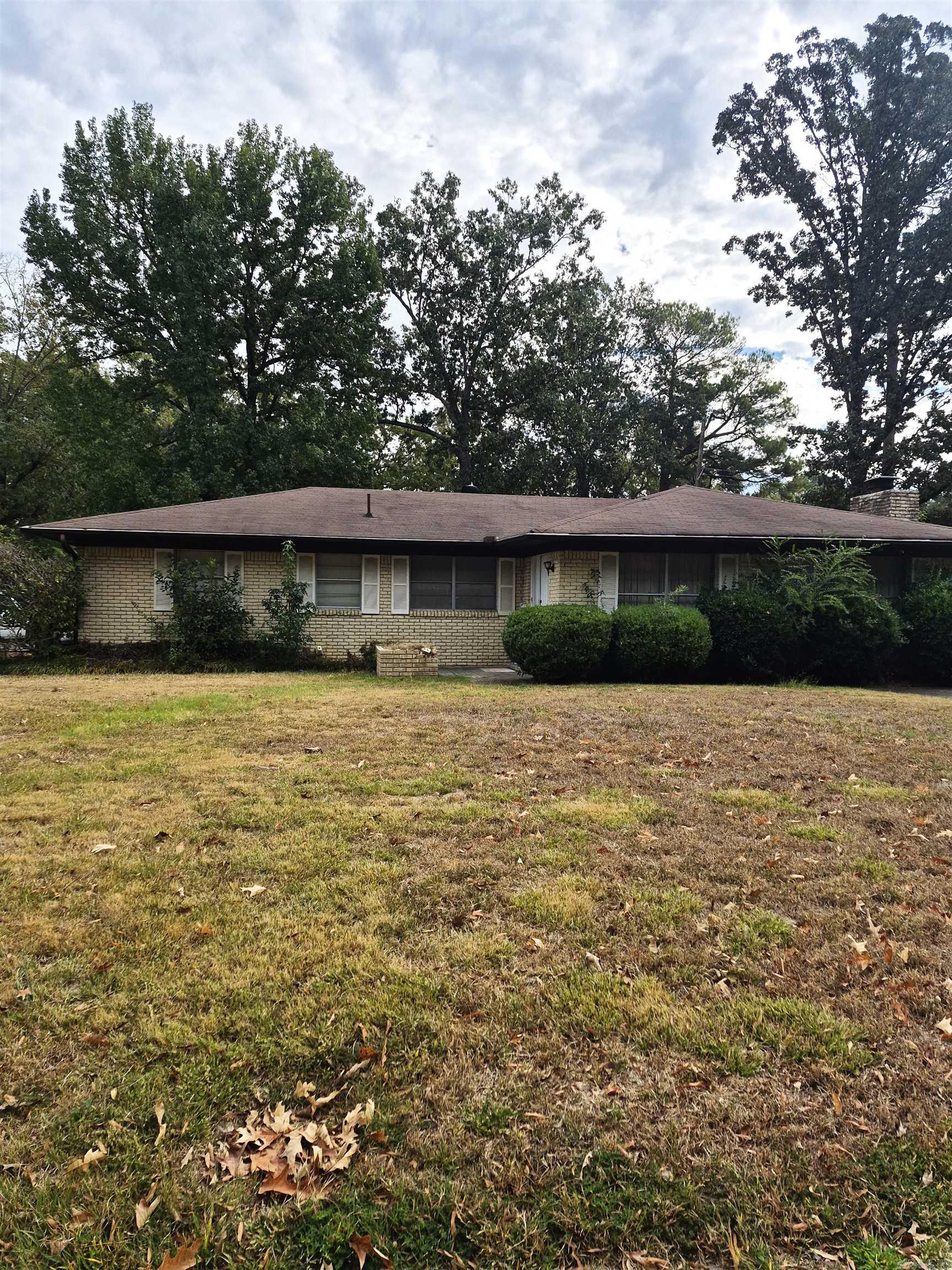 4001 S Fir Property Photo 1