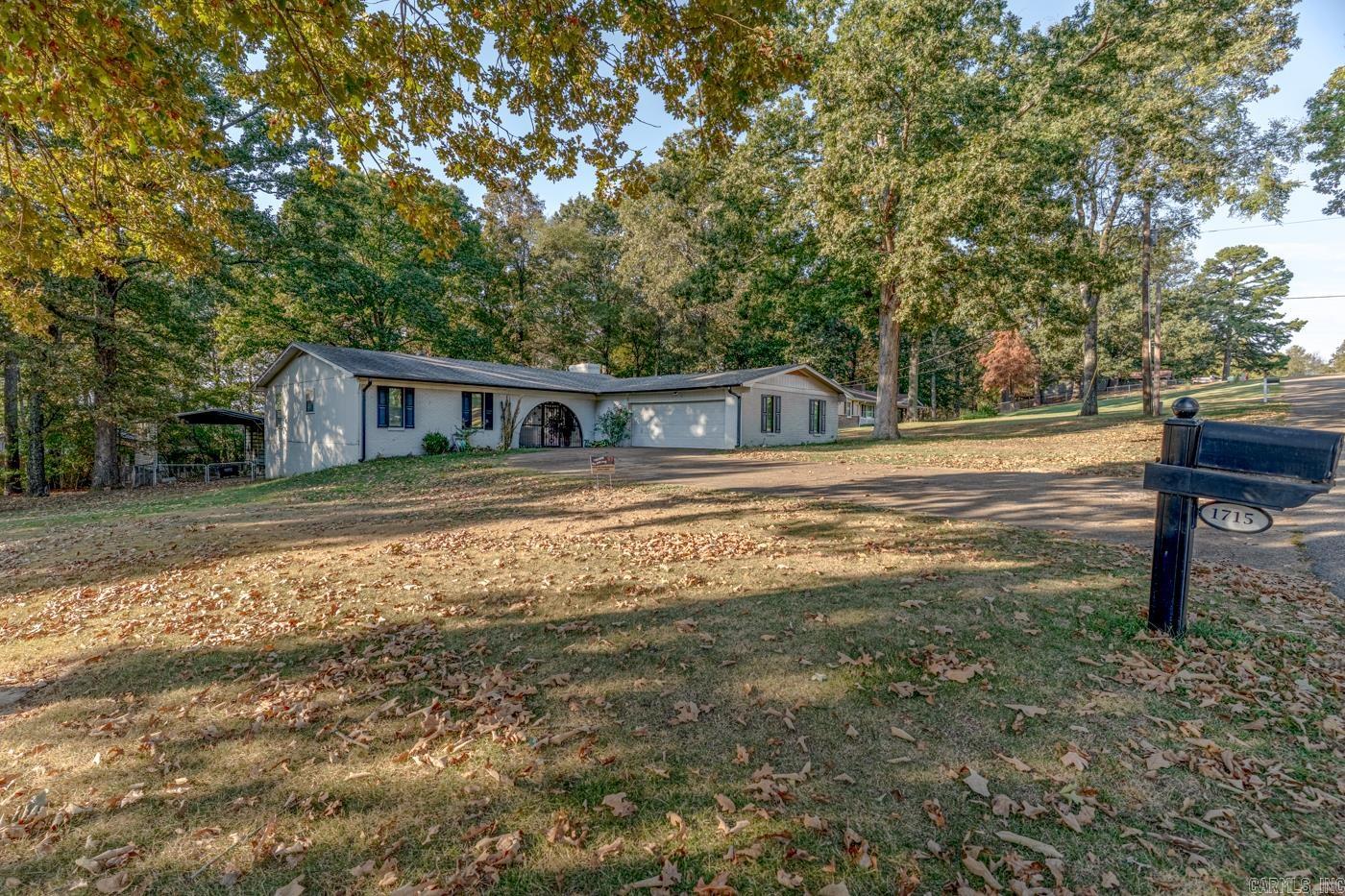1715 High Ridge Ln Property Photo 4